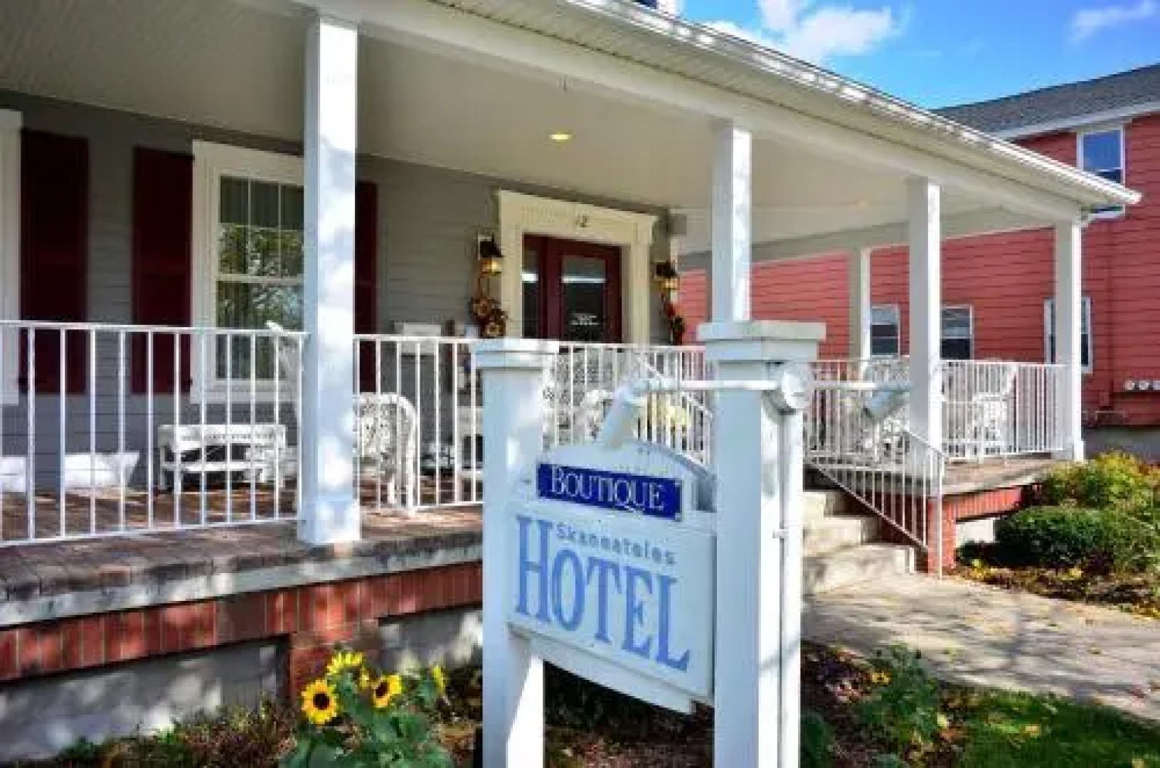 Skaneateles Suites & Boutique Hotel