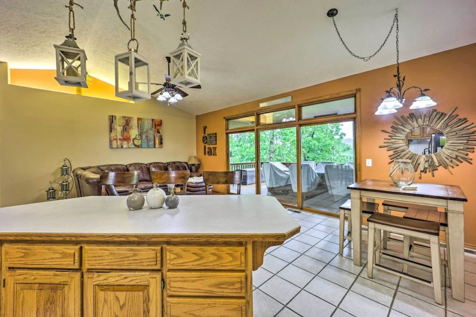 Waterfront Home on Beaver Lake w/ 2 Decks!