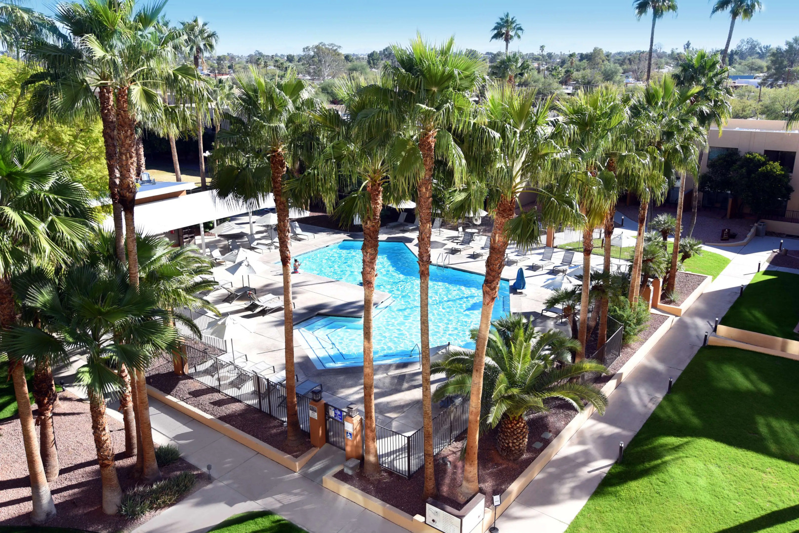 DoubleTree by Hilton Tucson - Reid Park
