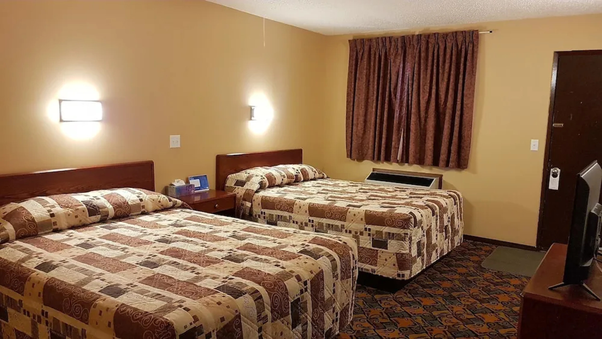 Golden West Motor Inn