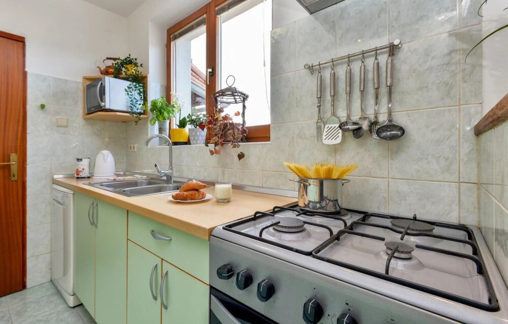 Awesome Home in Jastrebarsko With Sauna, Wifi and Outdoor Swimming Pool