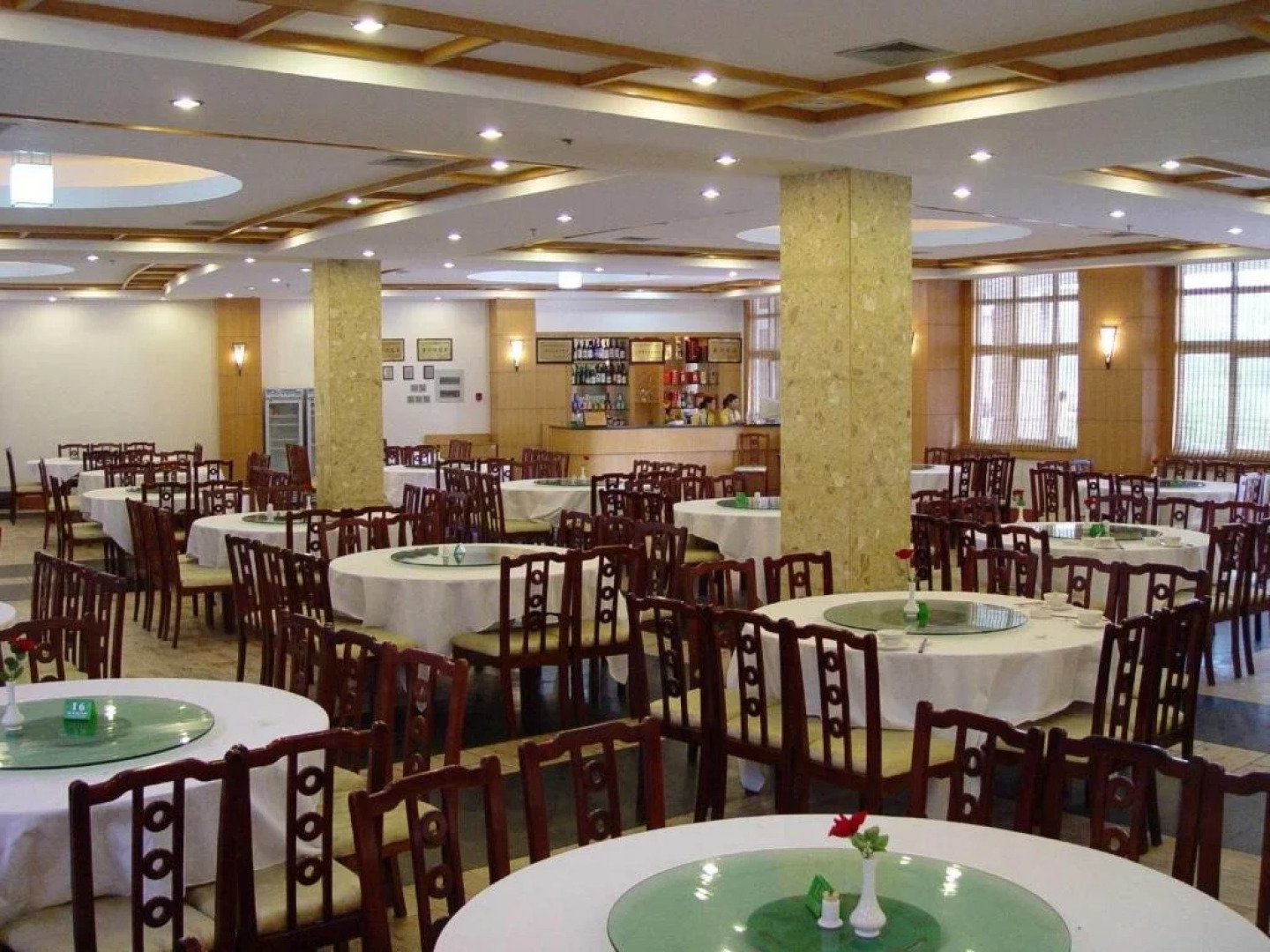 Golden Sun Star Holiday Hotel