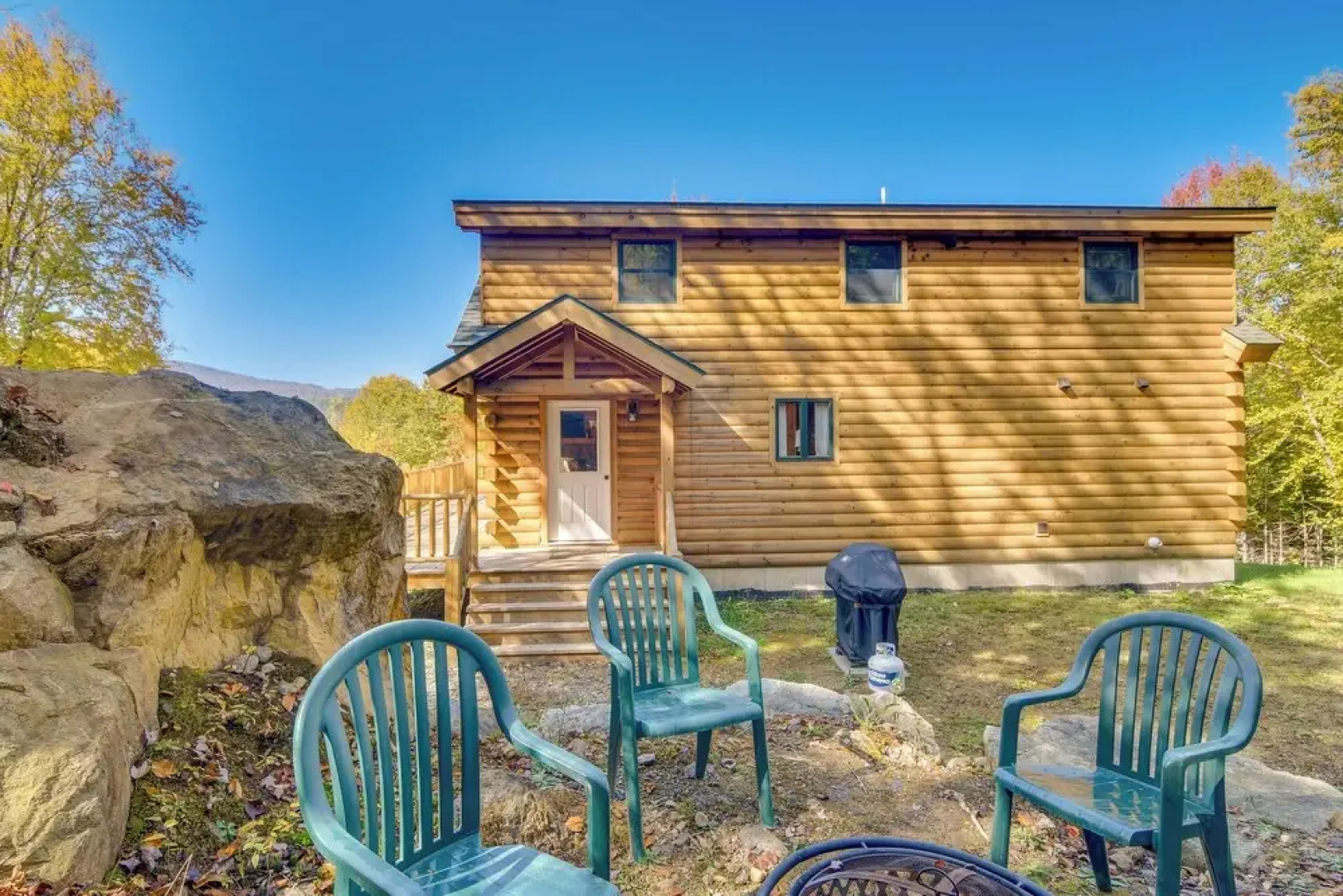 Scenic Franconia Cabin ~ 6 Mi to Cannon Mountain!