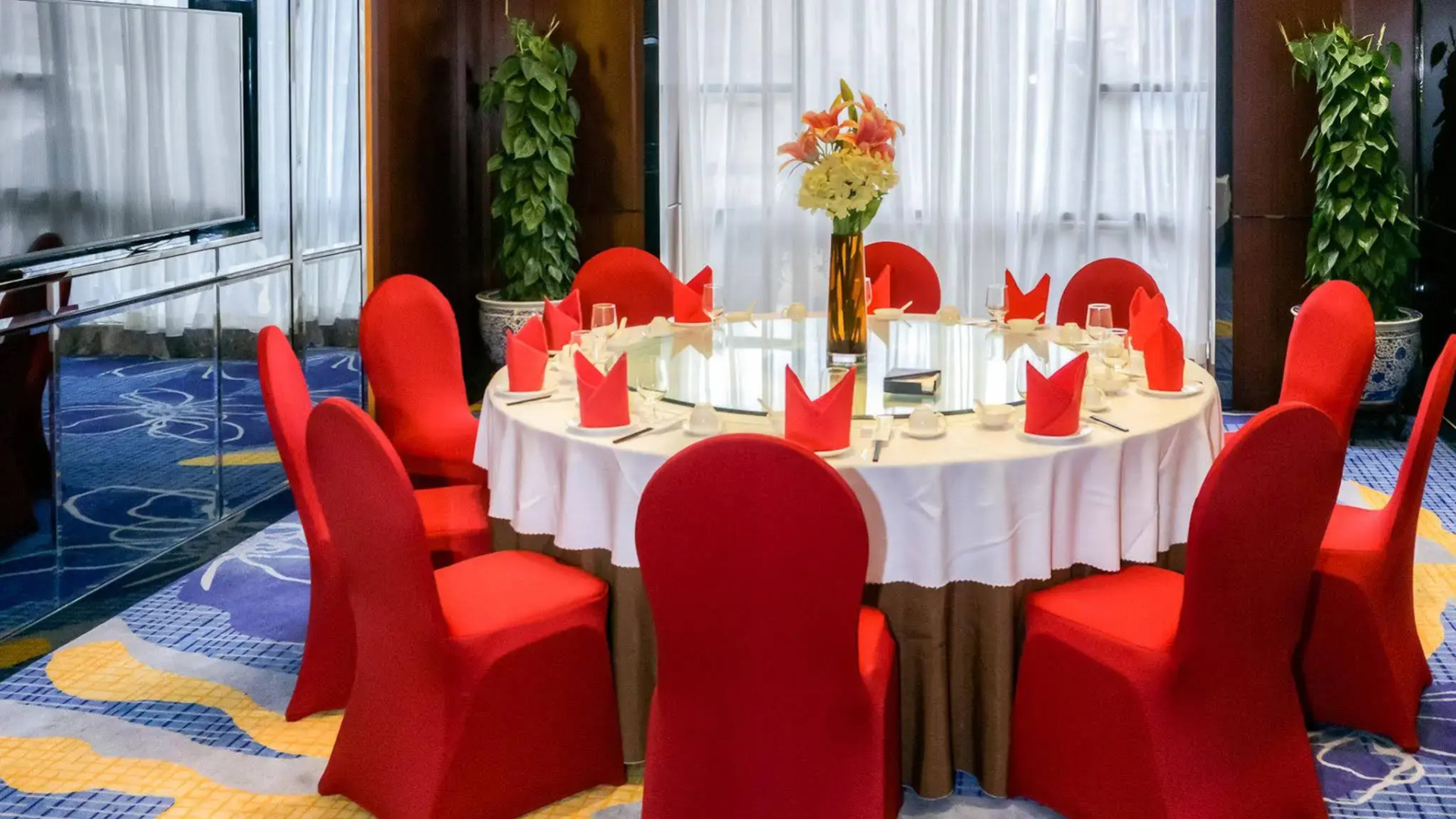 voco Guangzhou Shifu by IHG