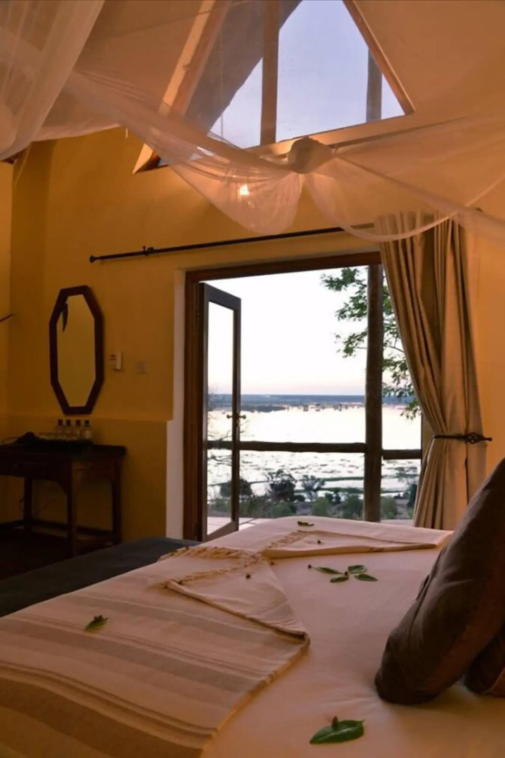 Muchenje Safari Lodge