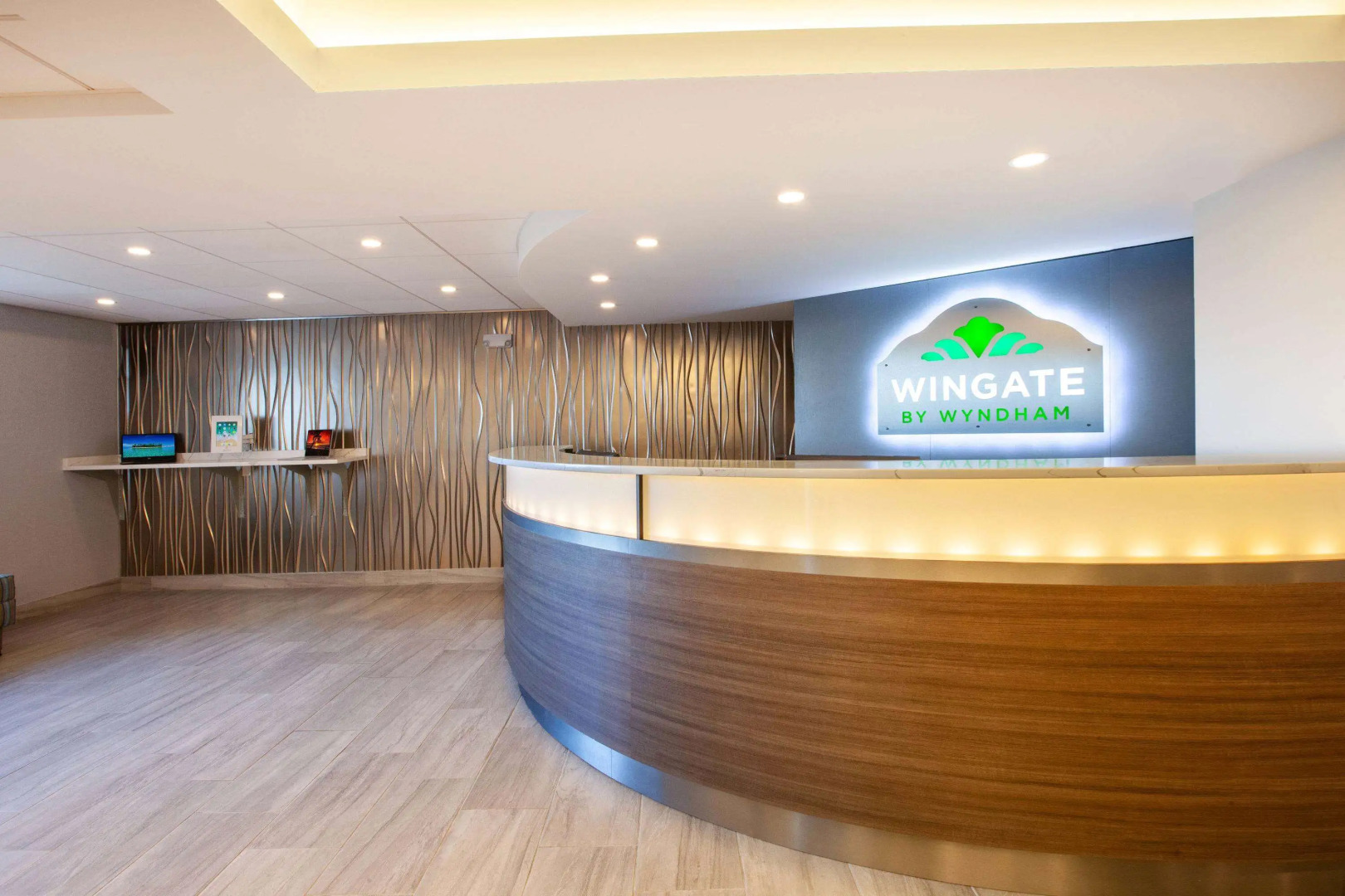 Wingate by Wyndham Detroit Metro Airport