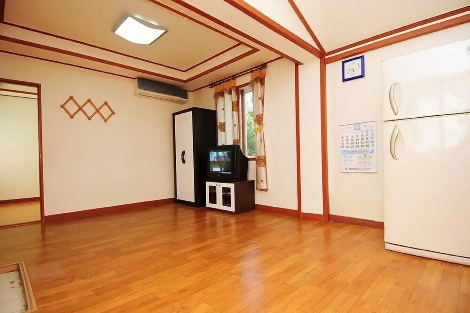 Songnisan Mountain White