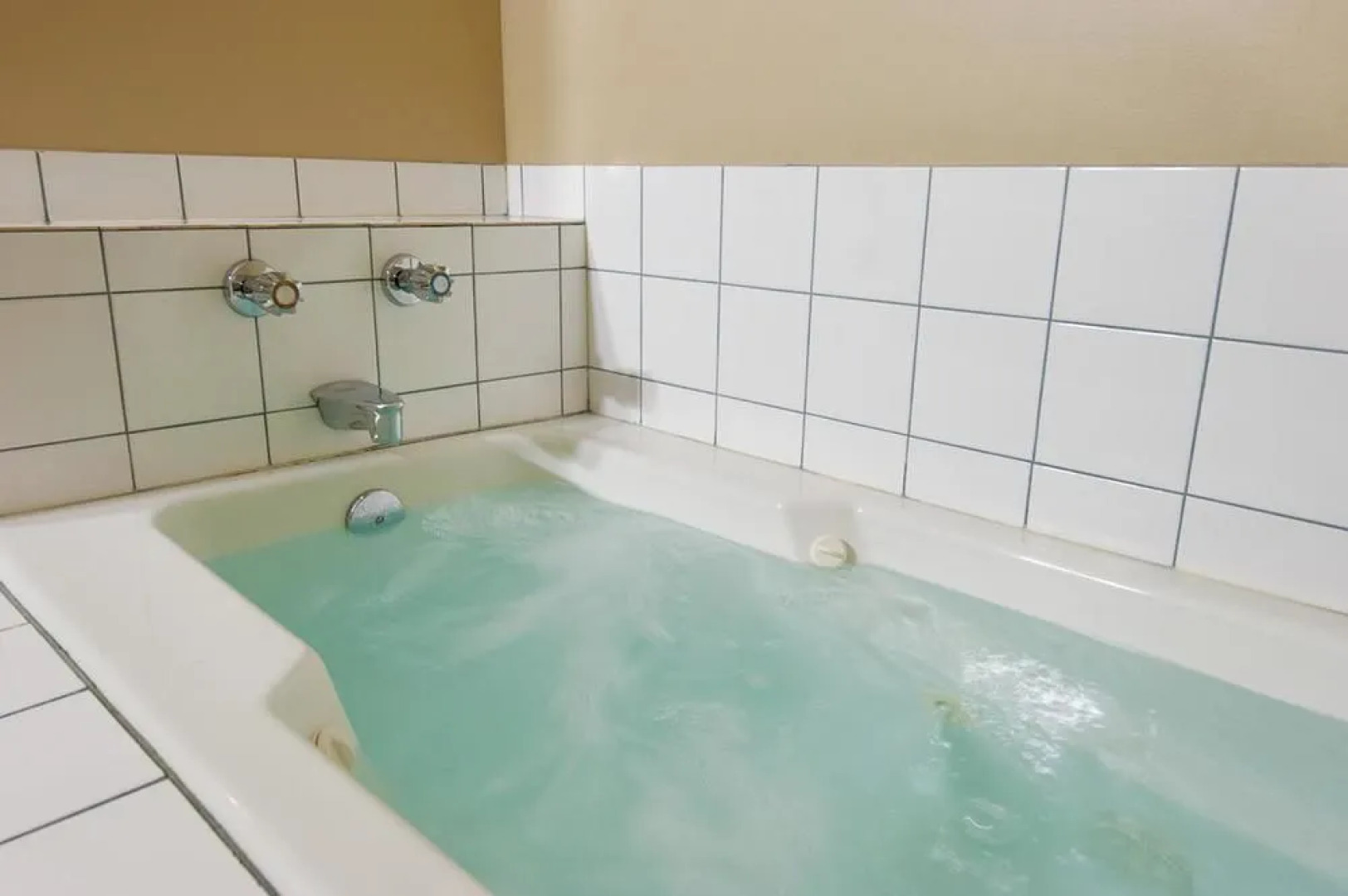 Fernie Slopeside Lodge