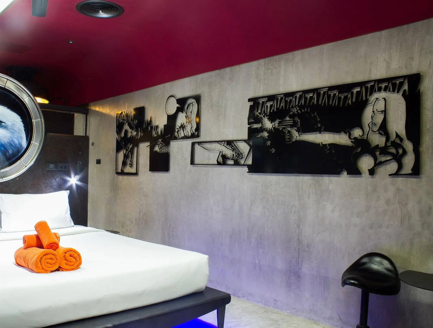 Nicky's Handlebar Hotel