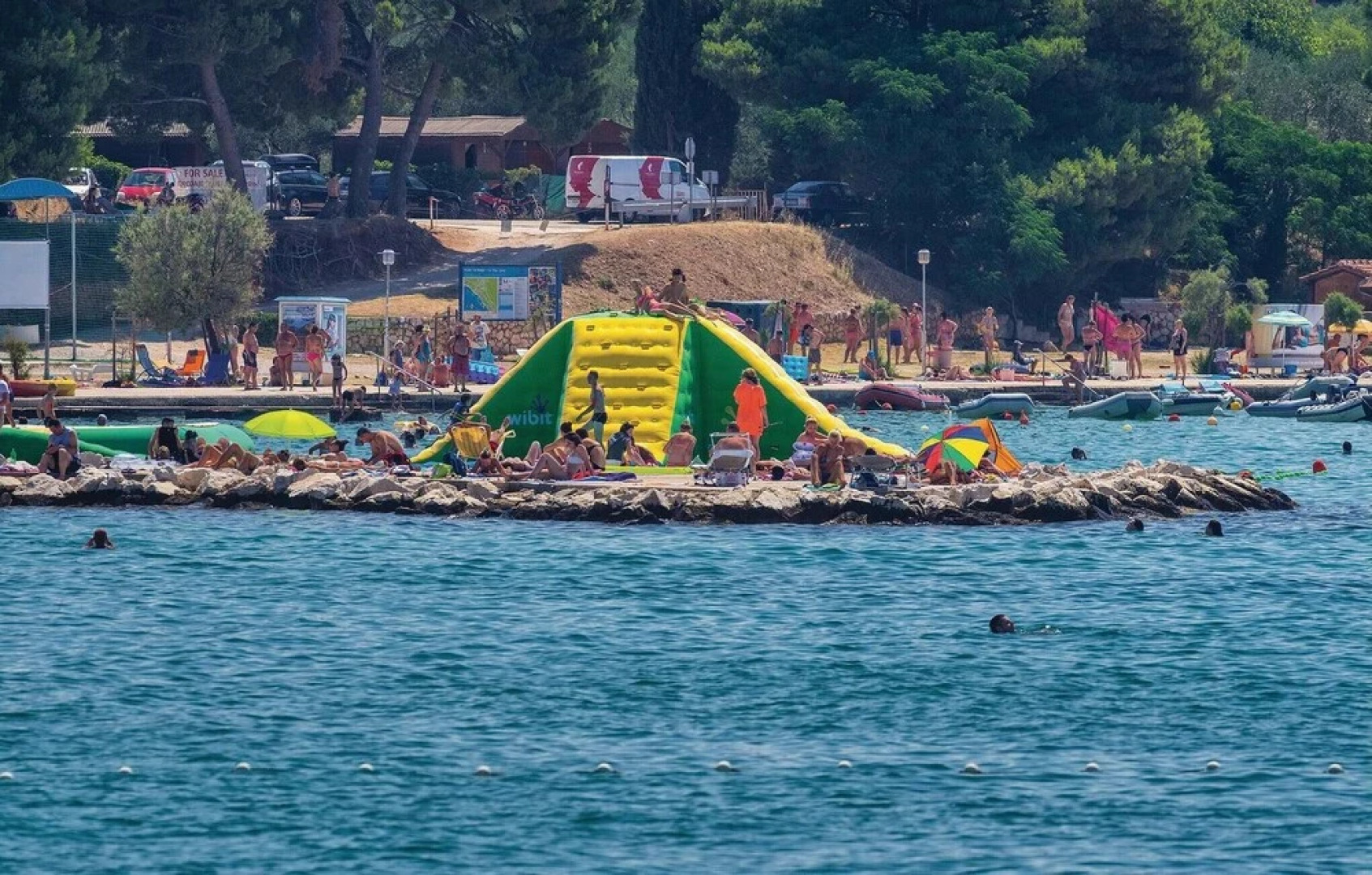 Beautiful Home in Donje Rastane With 3 Bedrooms, Wifi and Outdoor Swimming Pool