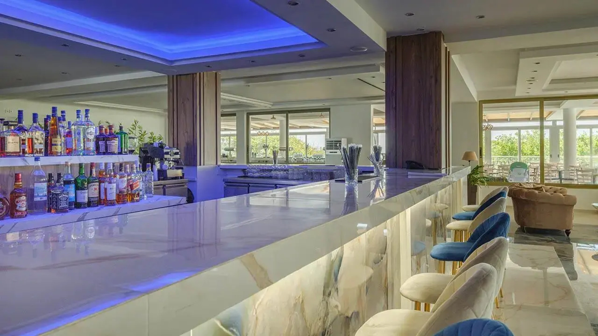 Ninos Grand Beach Hotel & Resort