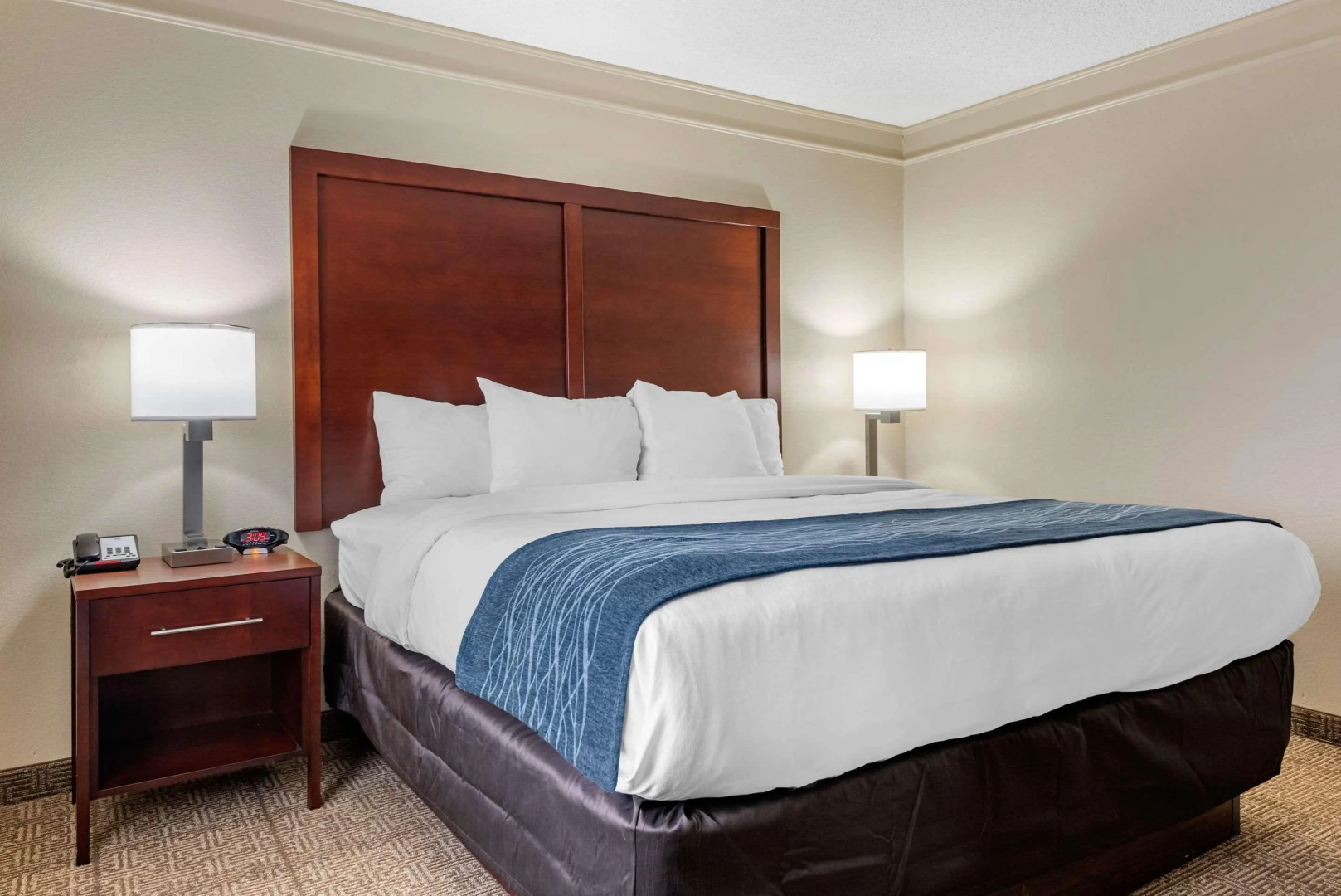 Comfort Inn & Suites Heath - Newark South