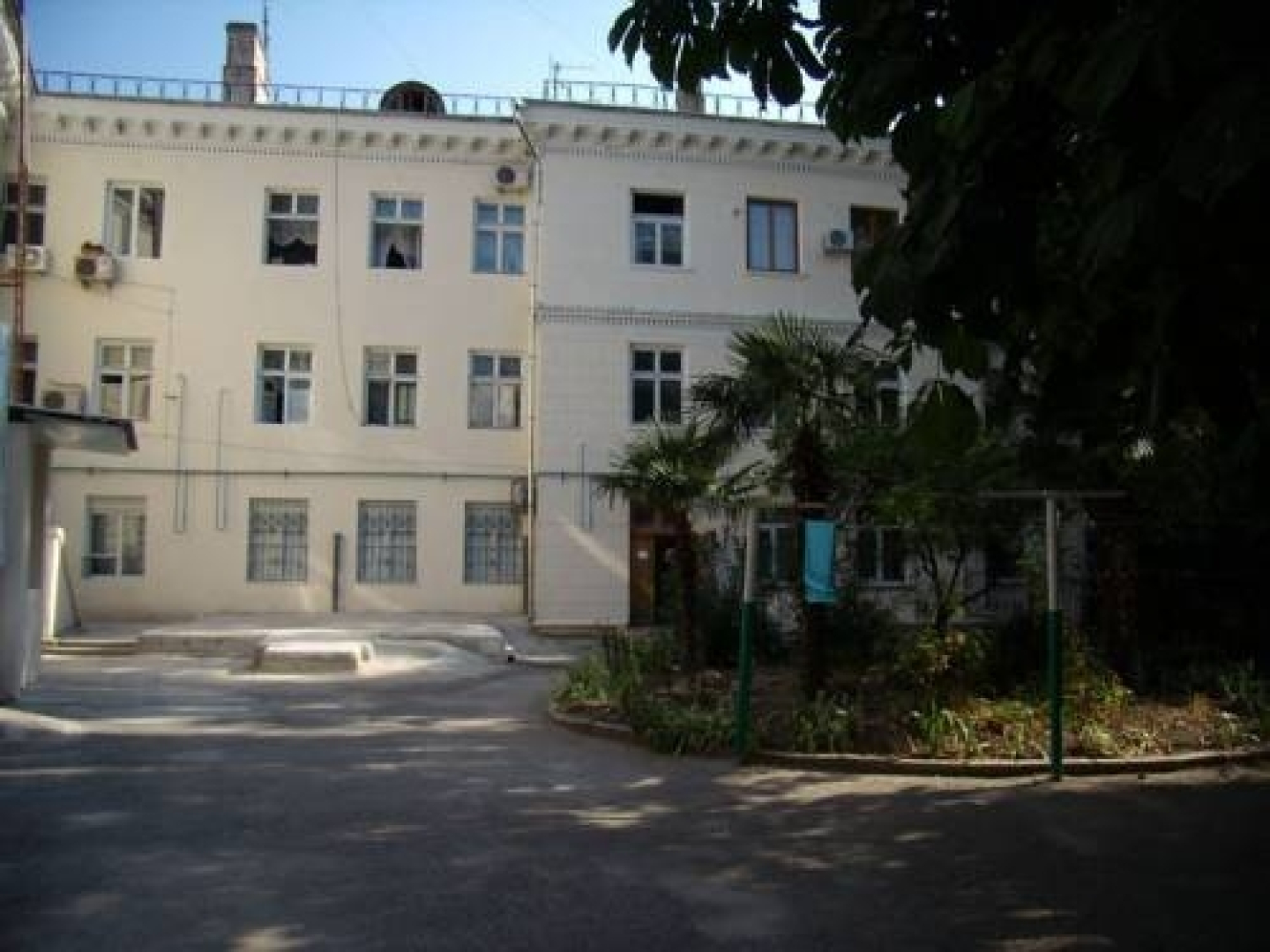 YaltaApartments