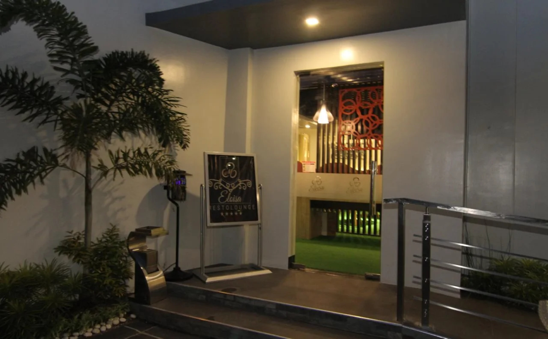 Eloisa Royal Suites