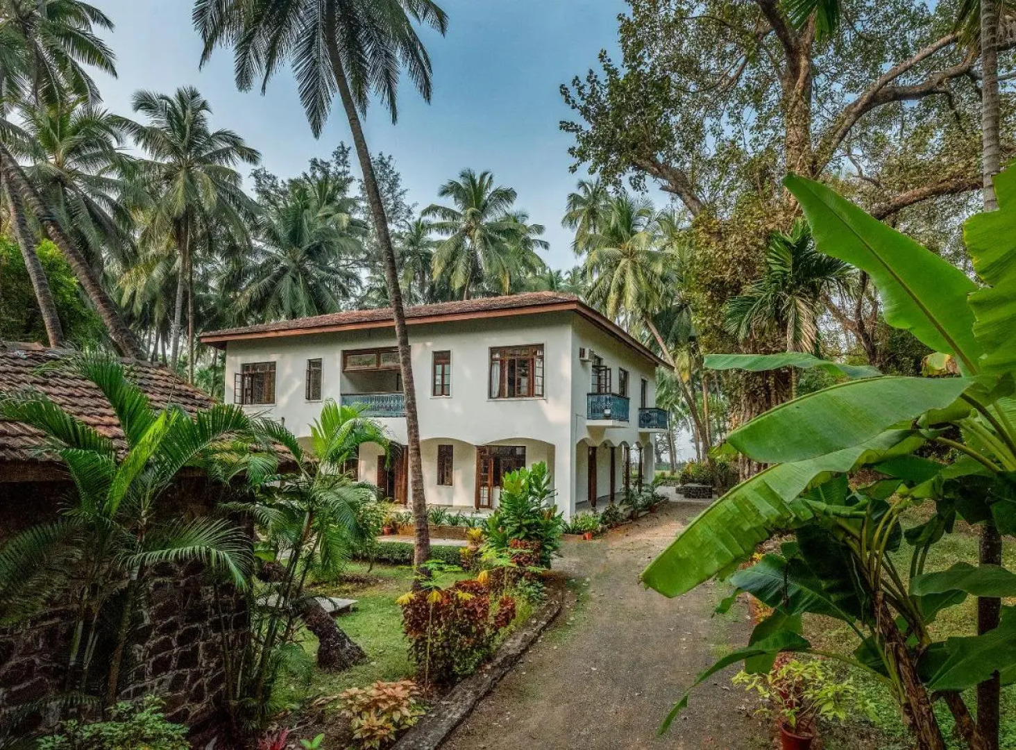 Saffronstays Thalassea, Alibaug