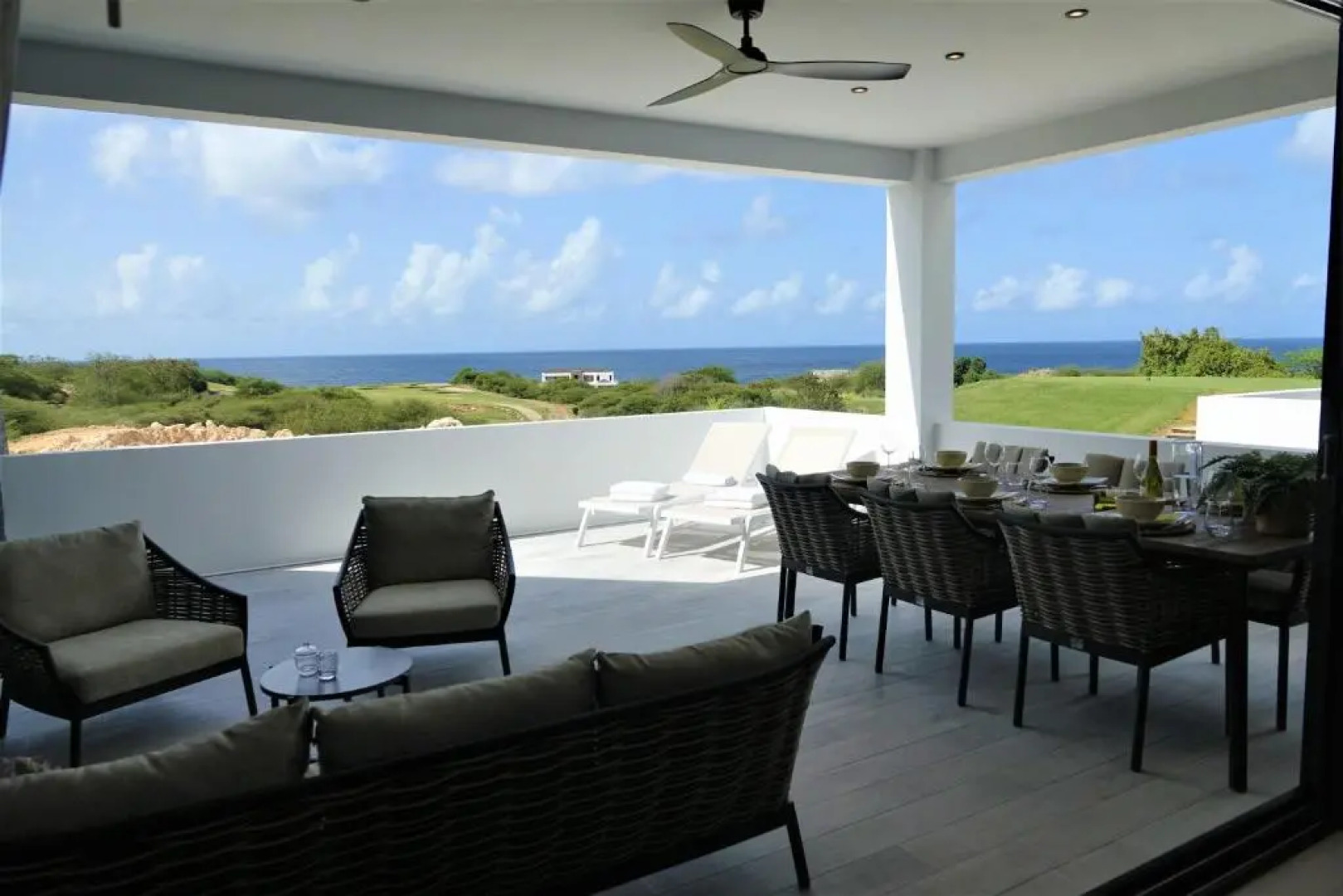 The Reef 28 Blue Bay Curacao