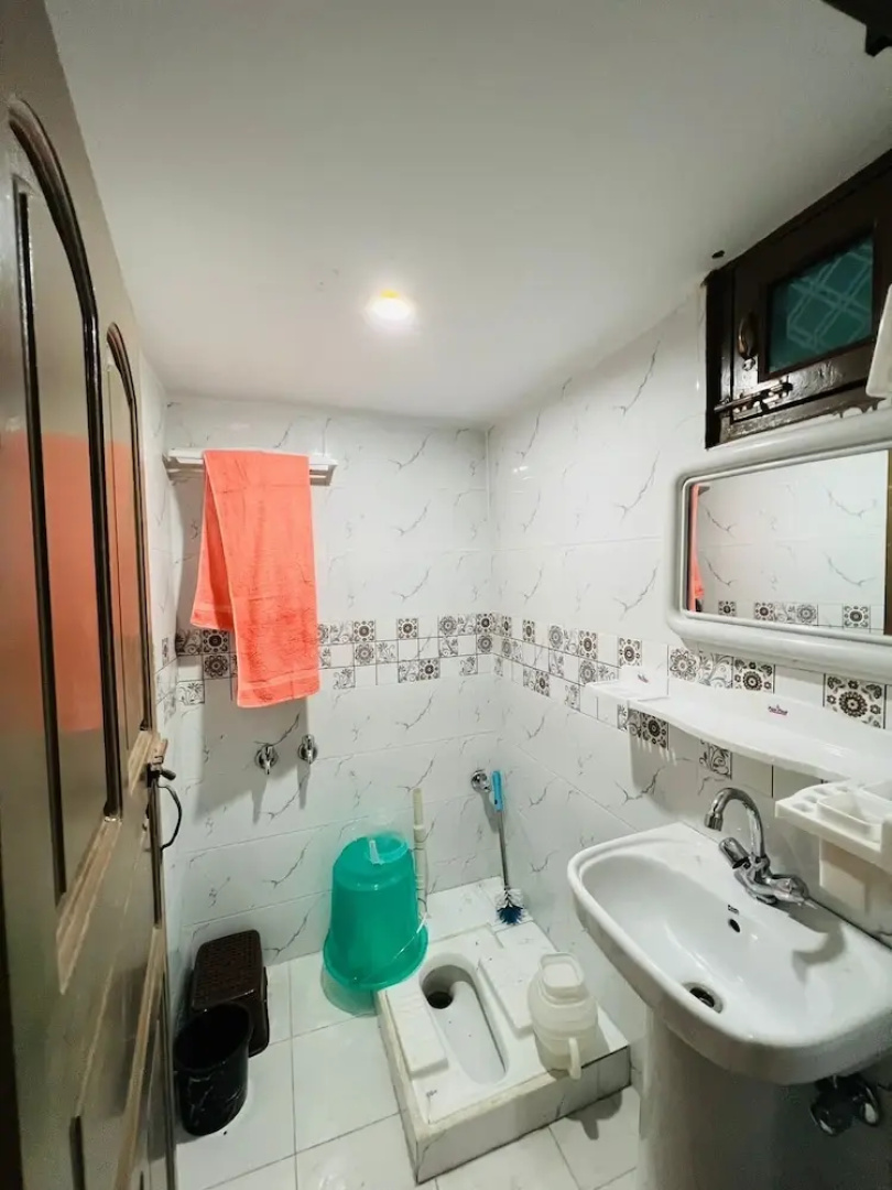 Chandi Hotel and Apartments