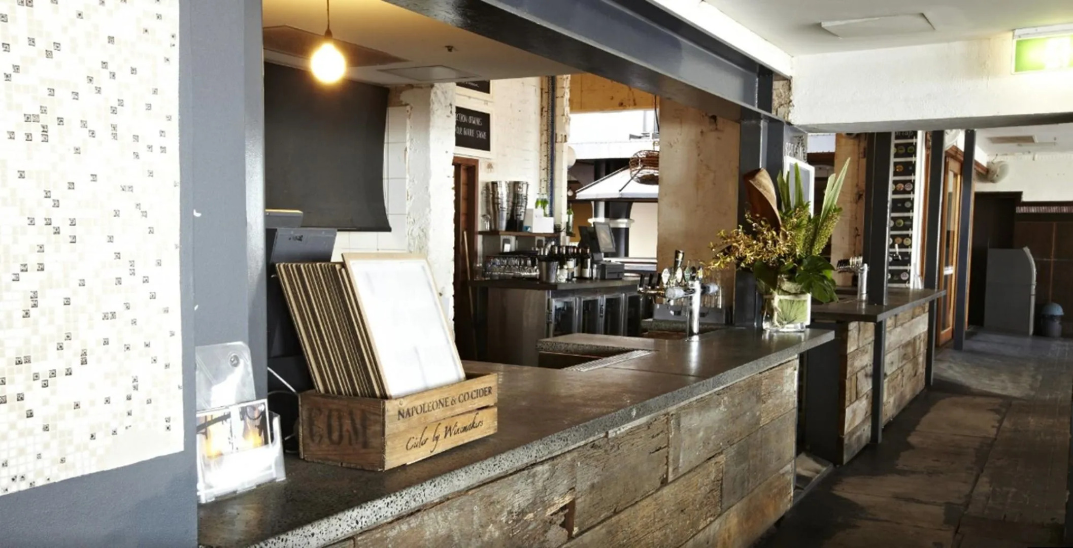 Stay at Hotel Steyne