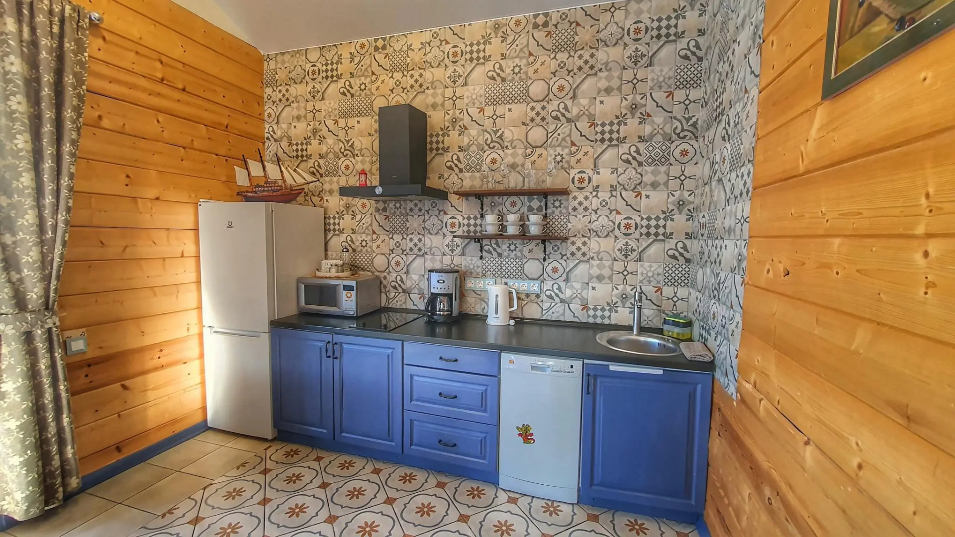 Scandi house (Сканди хаус)