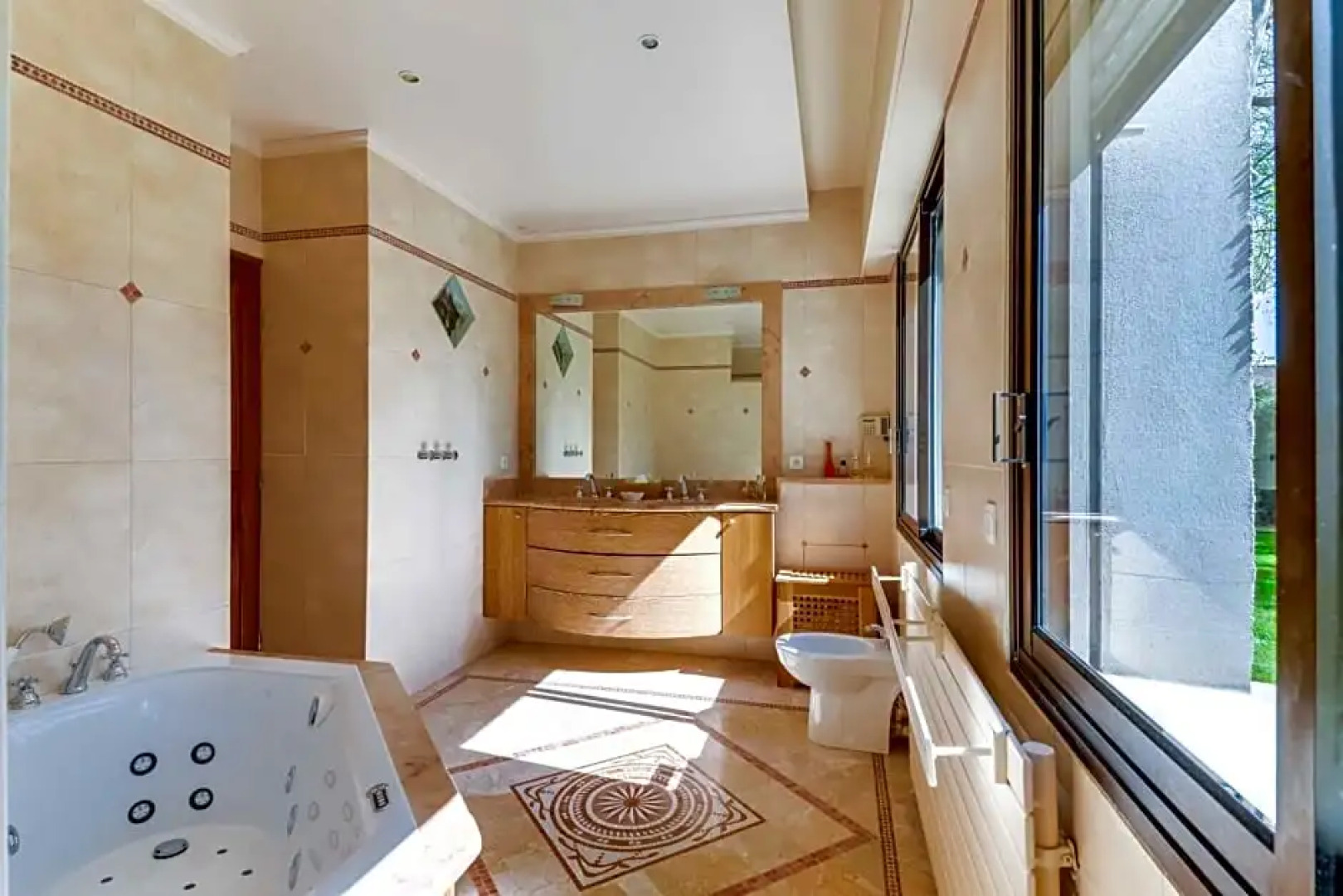 Les  Grands Tilleuls