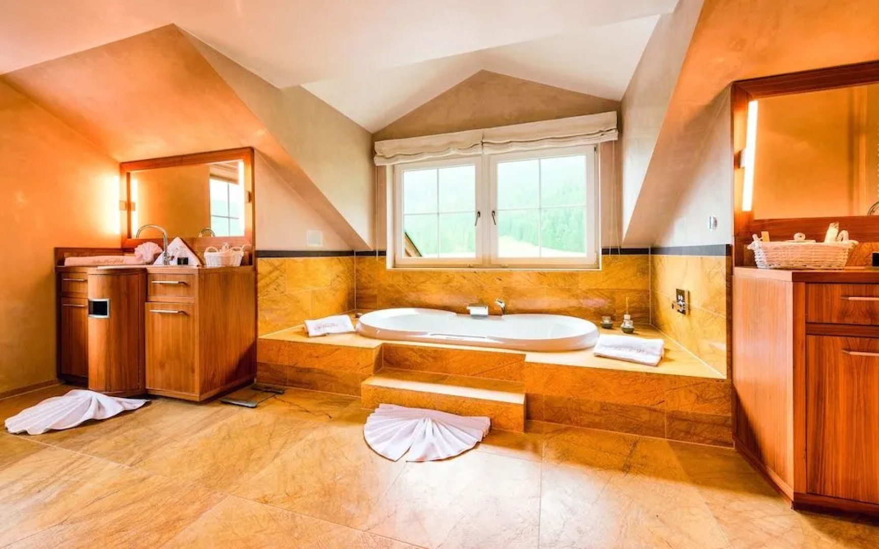 Wellnesshotel ...liebes Rot-Flüh