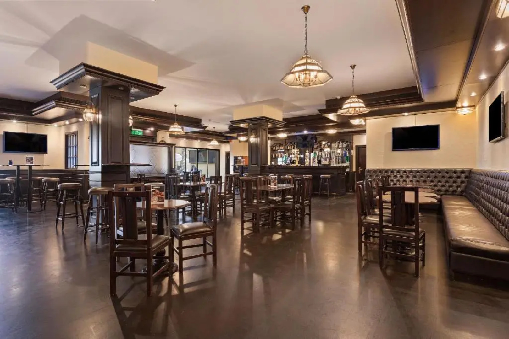 Al Hamra Village Hotel