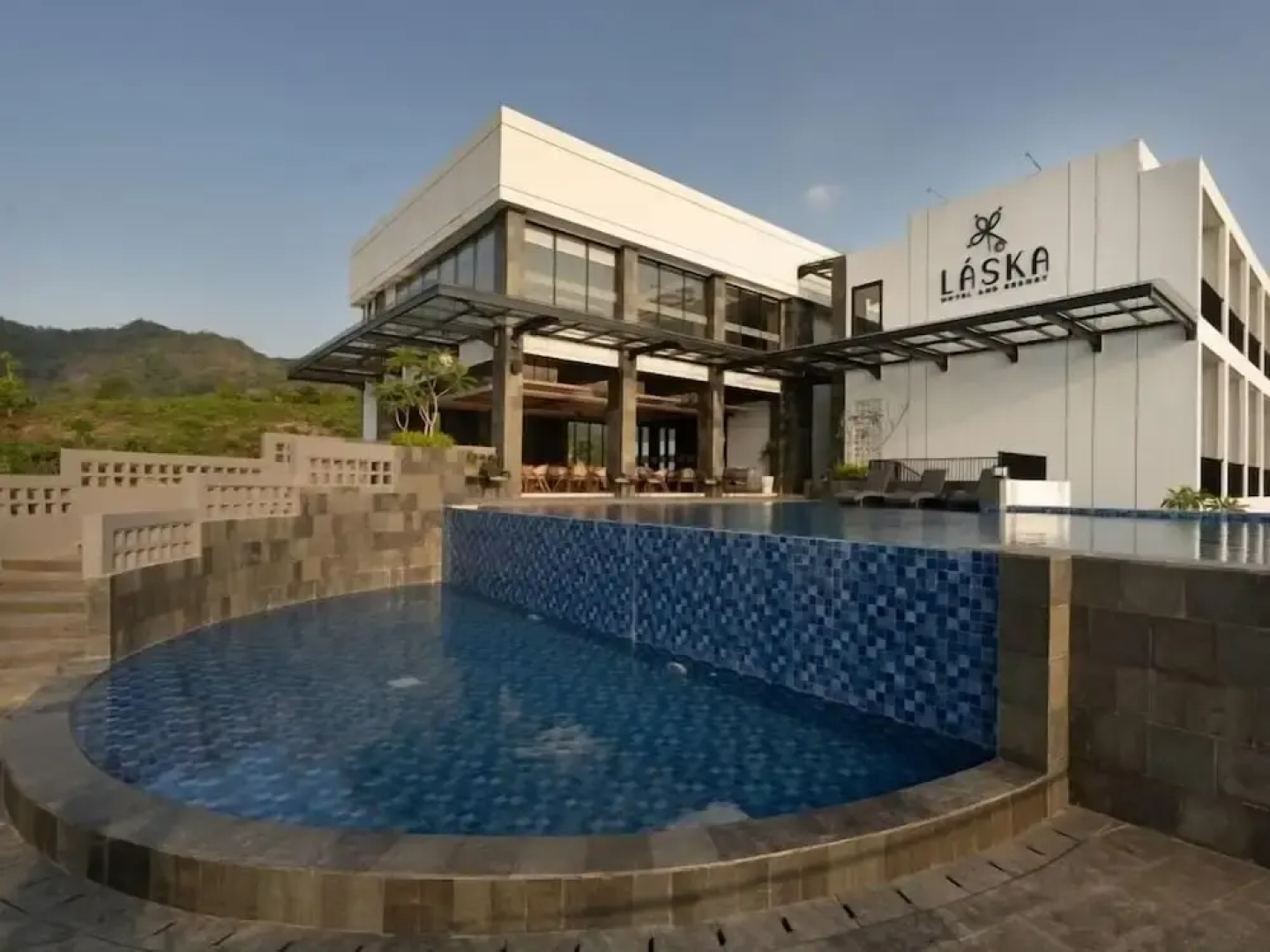 Laska Hotel Resort Ciletuh