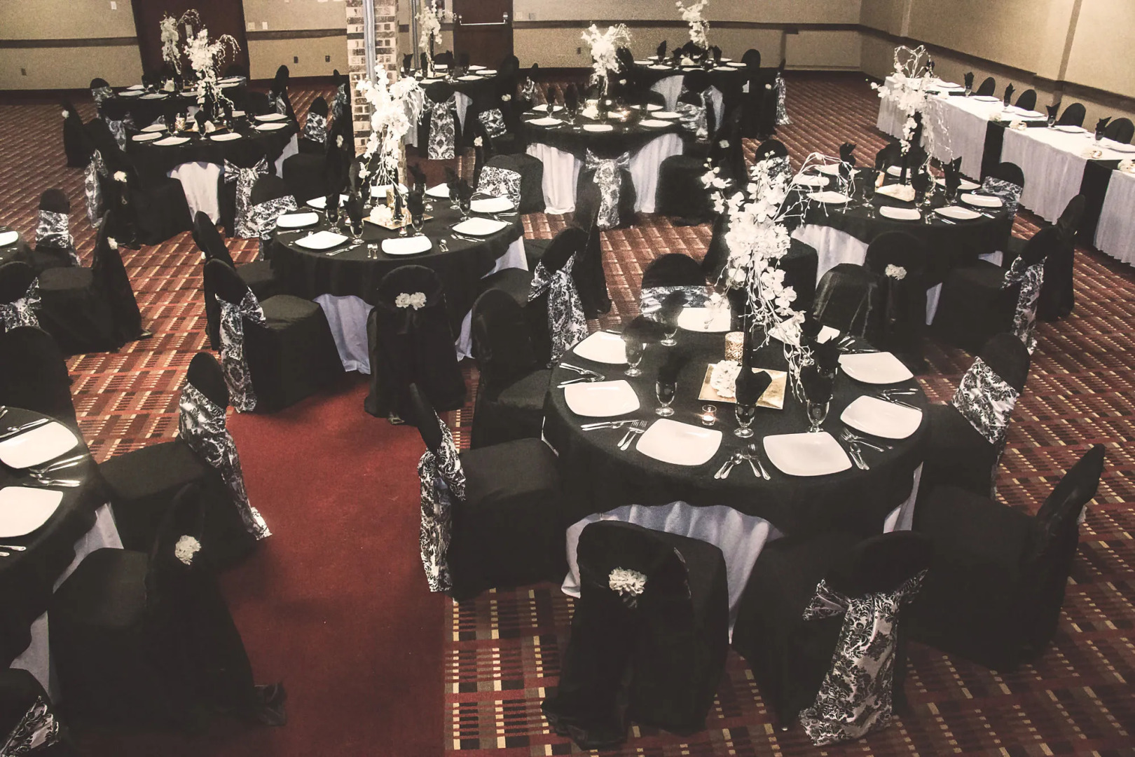 Grand Williston Hotel & Conference Center