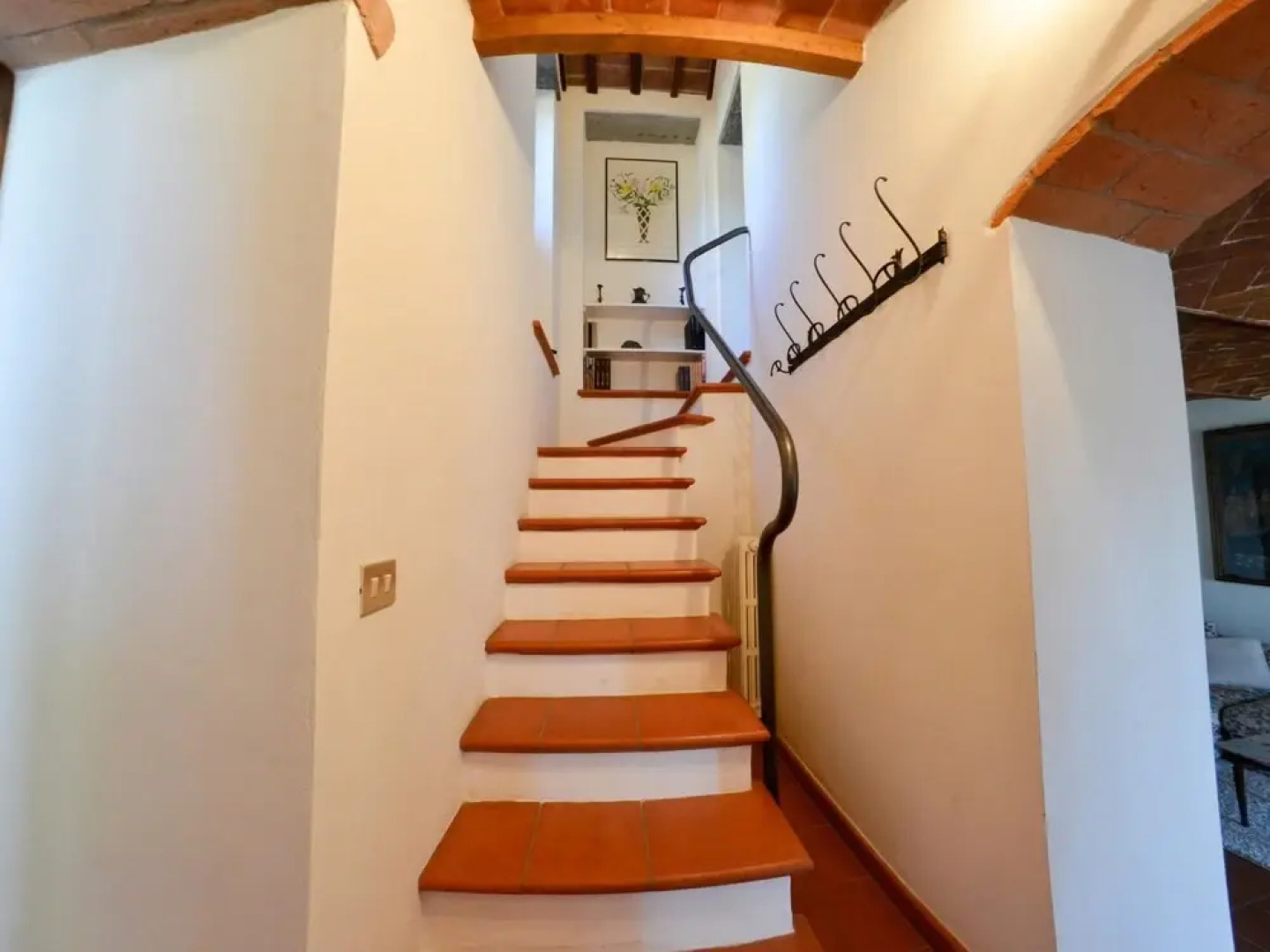 Elegant Villa Near Cortona