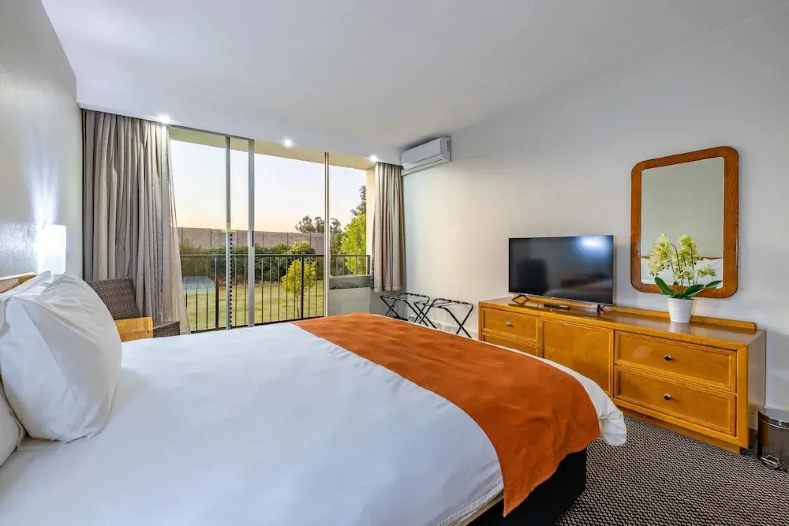 African Sky Hotels - Harrismith Inn