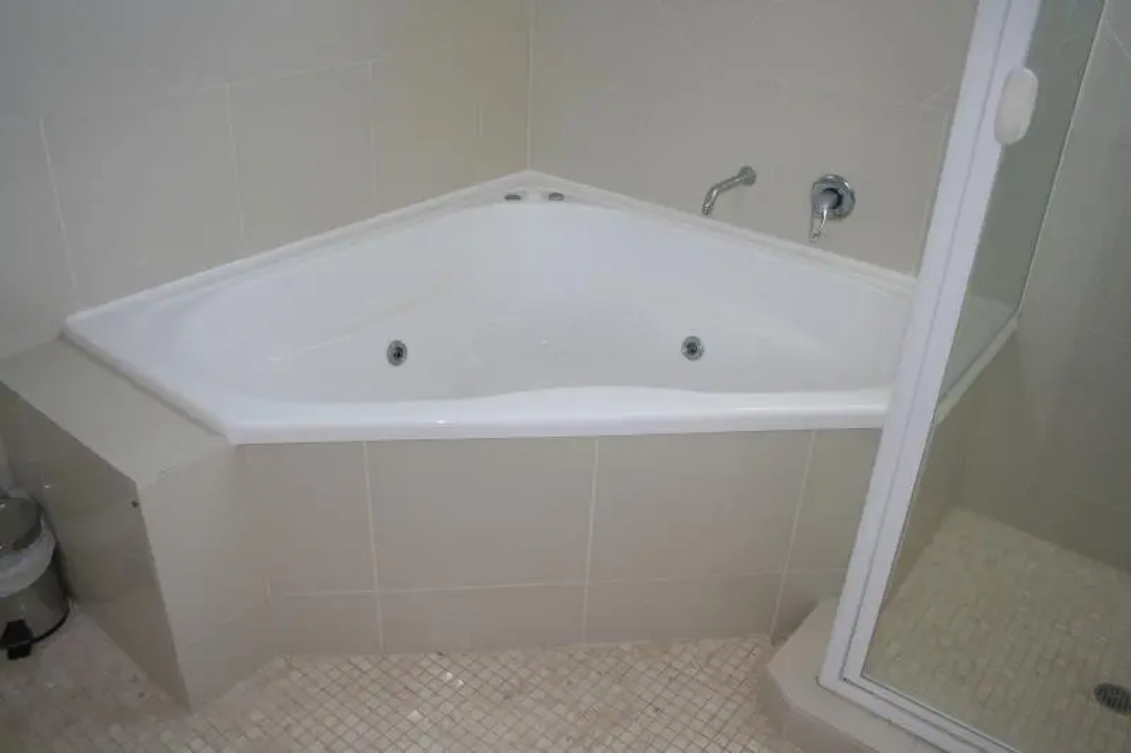 Kingsrow Holiday Apartments