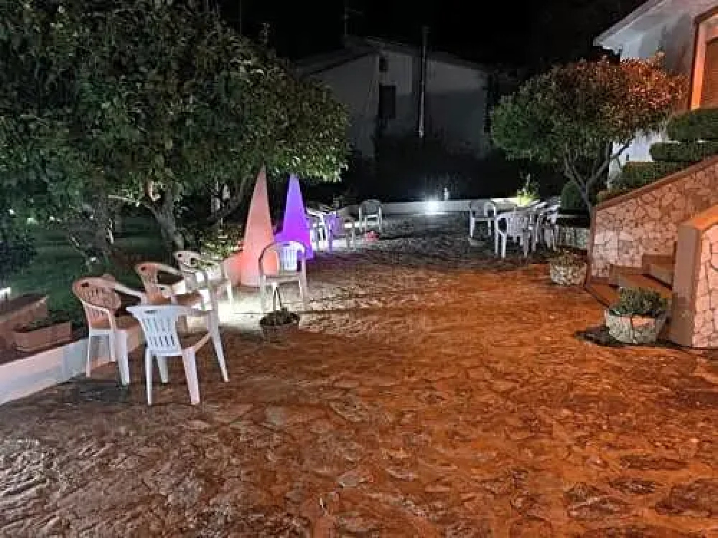 Lodico Country House