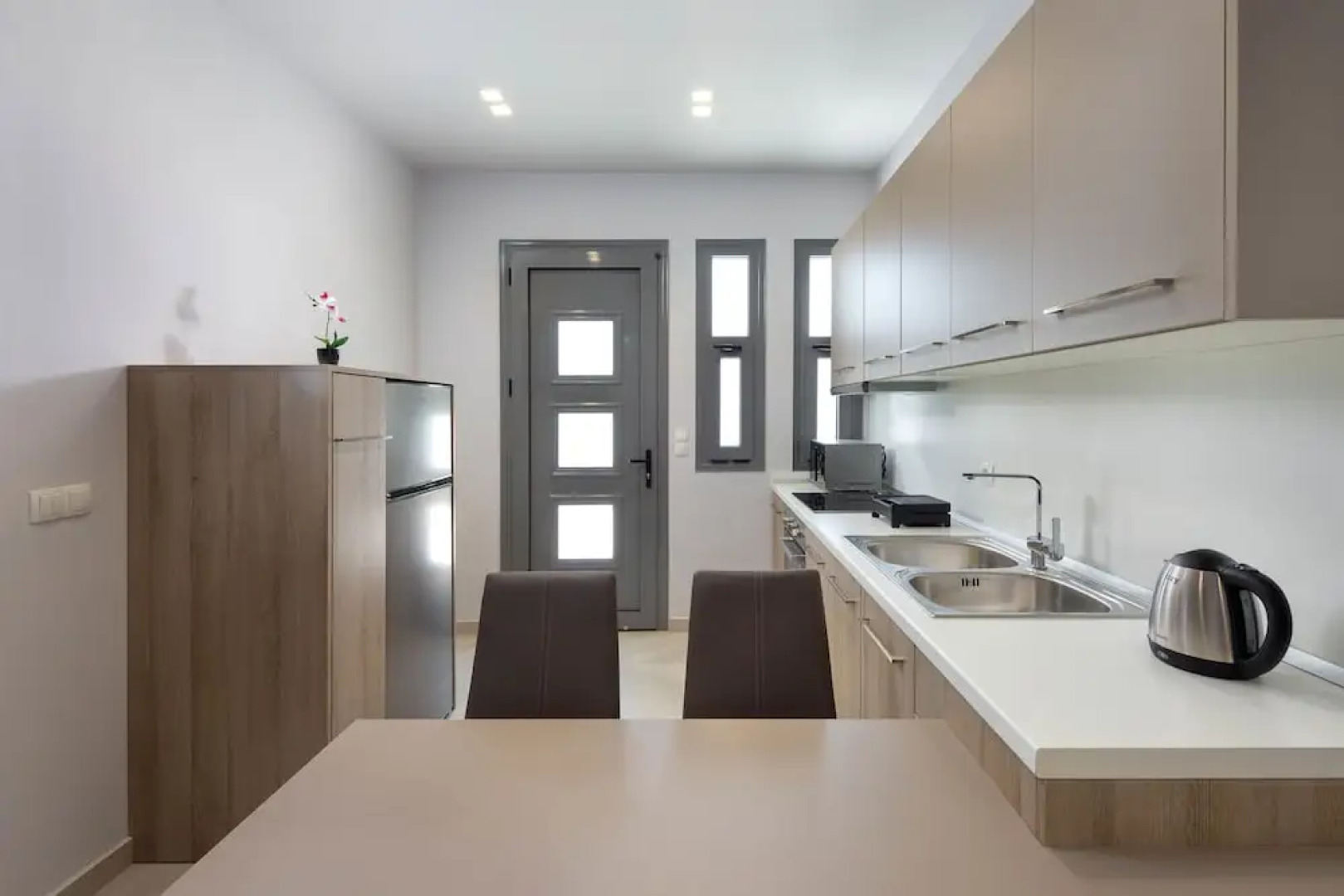 Lardos Luxury Apartments