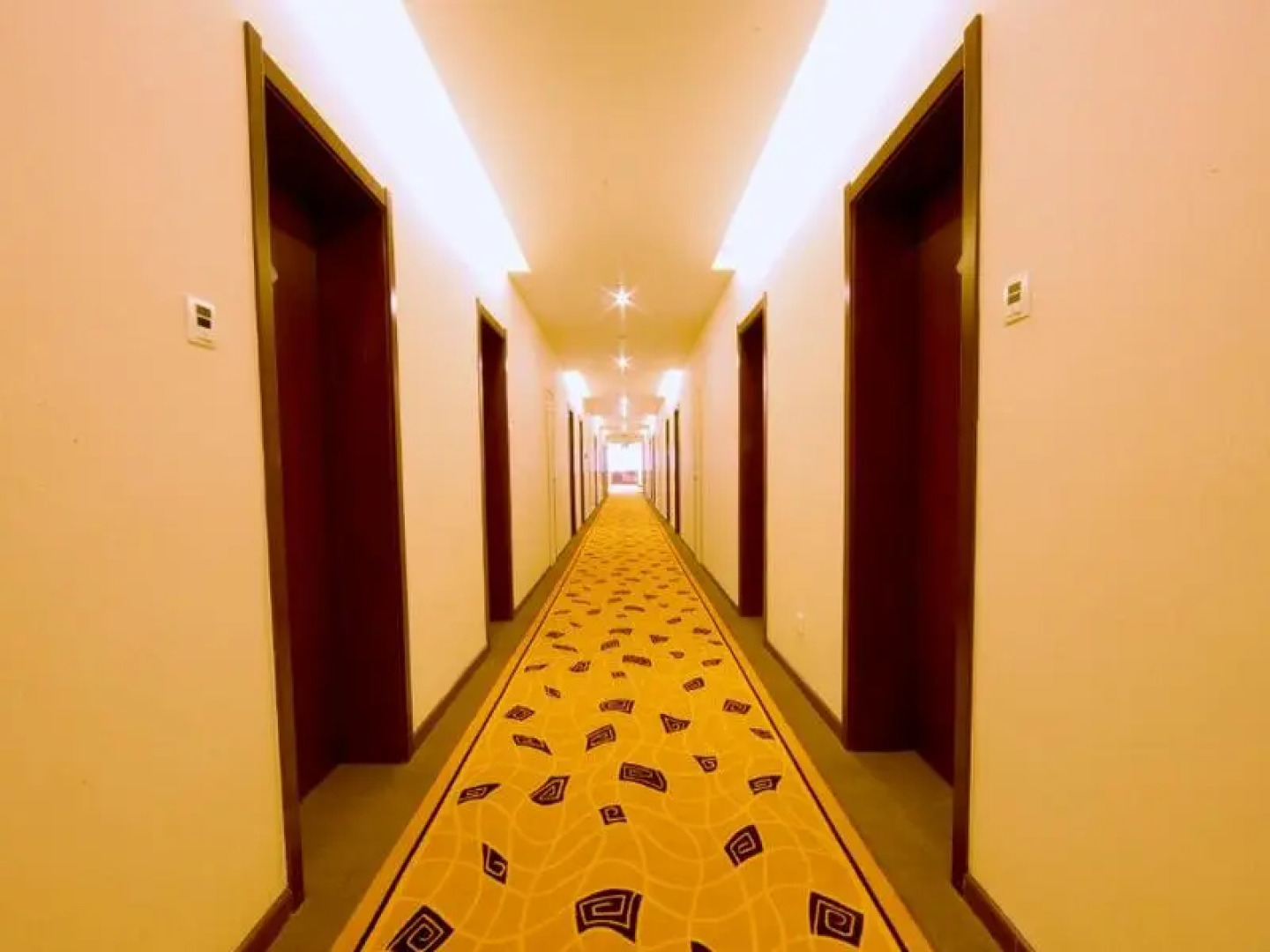 Dunhuang Jinye Hotel