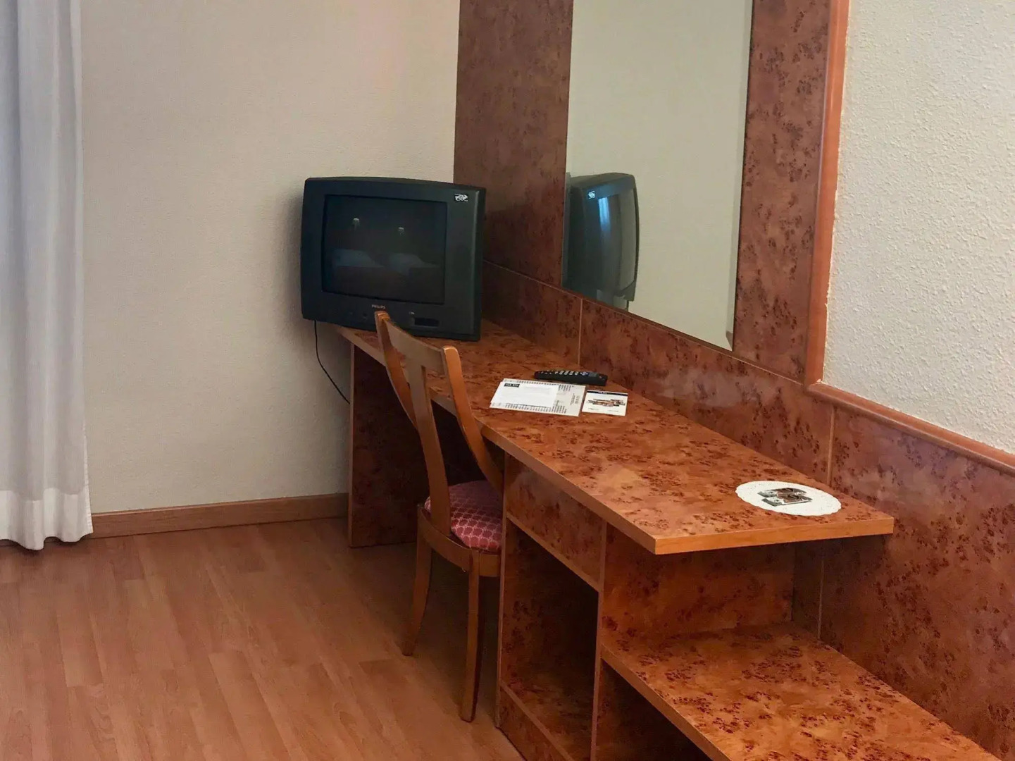 AP Hotel and Parking