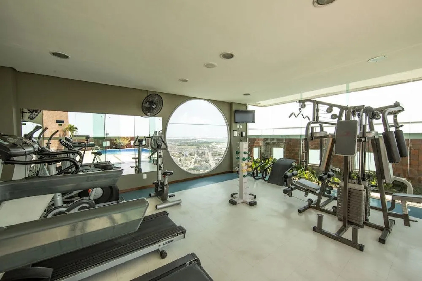 Suite em bairro nobre de Natal no Othon