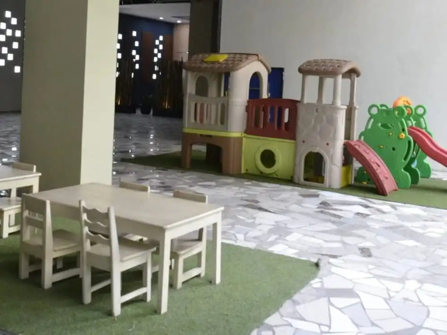 Graha Makara Suite Hotel & Residence