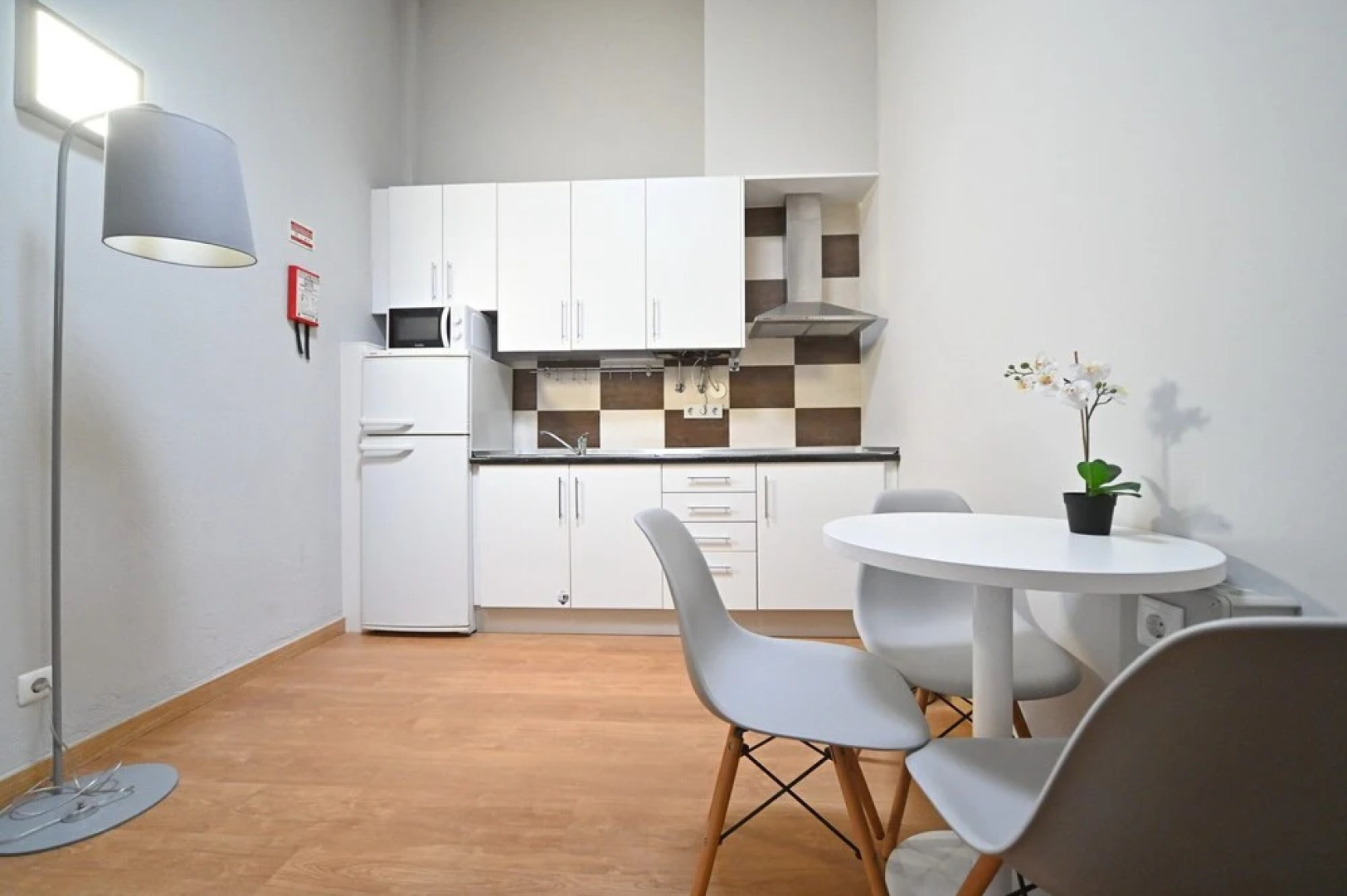 Famous Crows Lisbon Suites