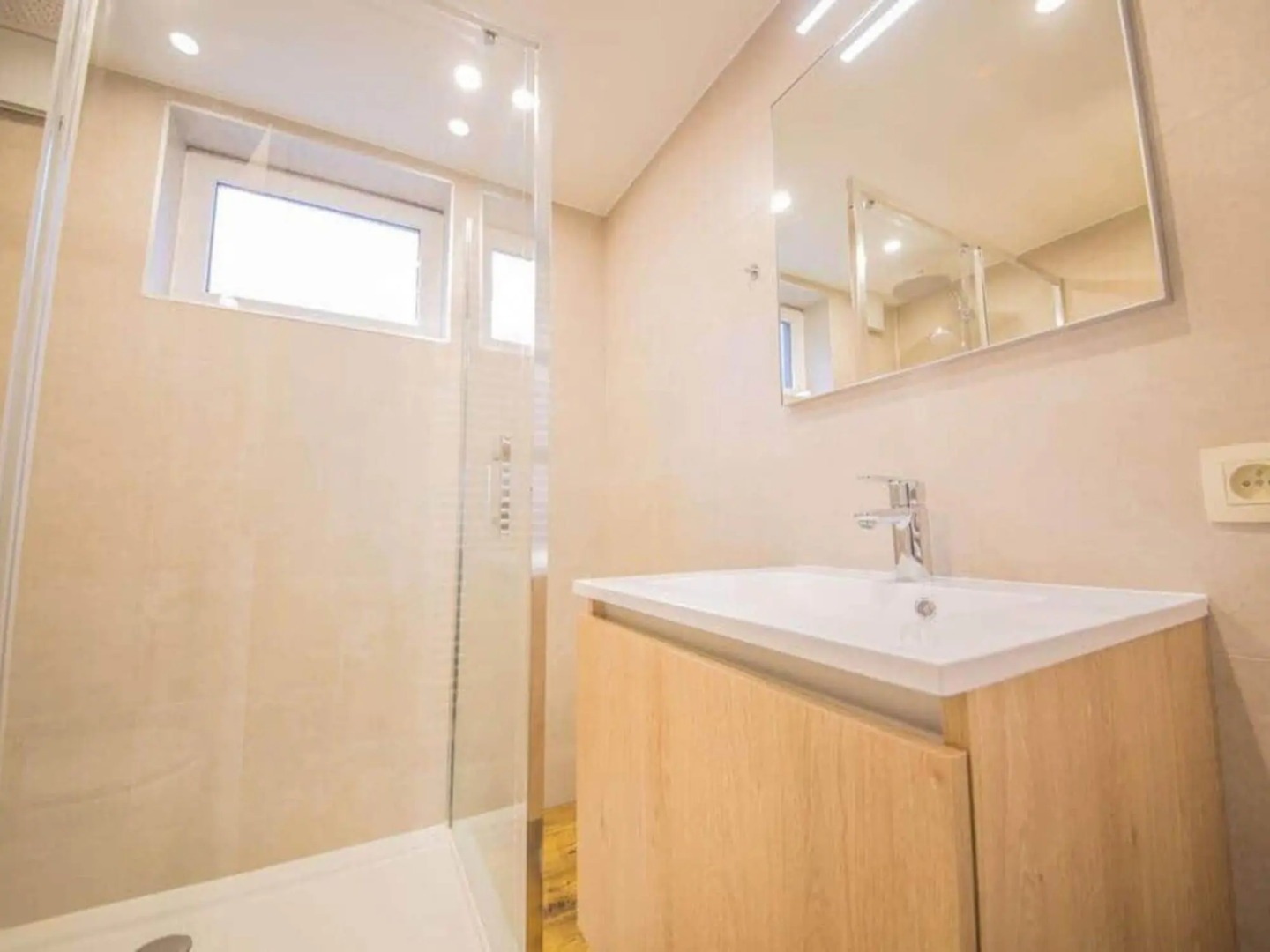 Holiday Home Chez Felix in Ny With Garden and Balcony