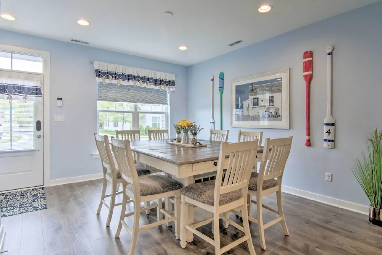 2 Mi to Bethany Beach: Modern Townhome w/ Patio