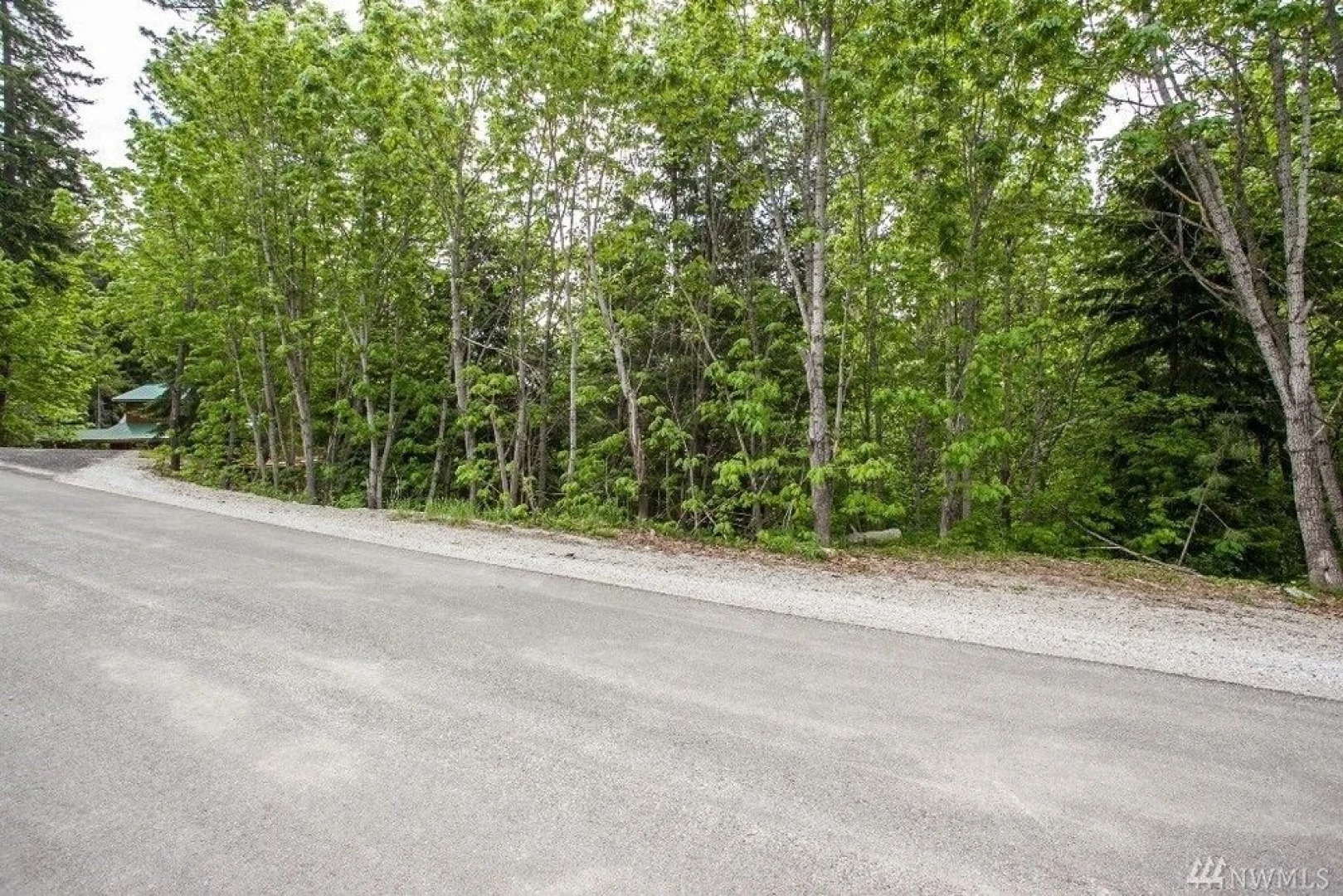 Timber View Lodge - Three Bedroom Home with Hot Tub