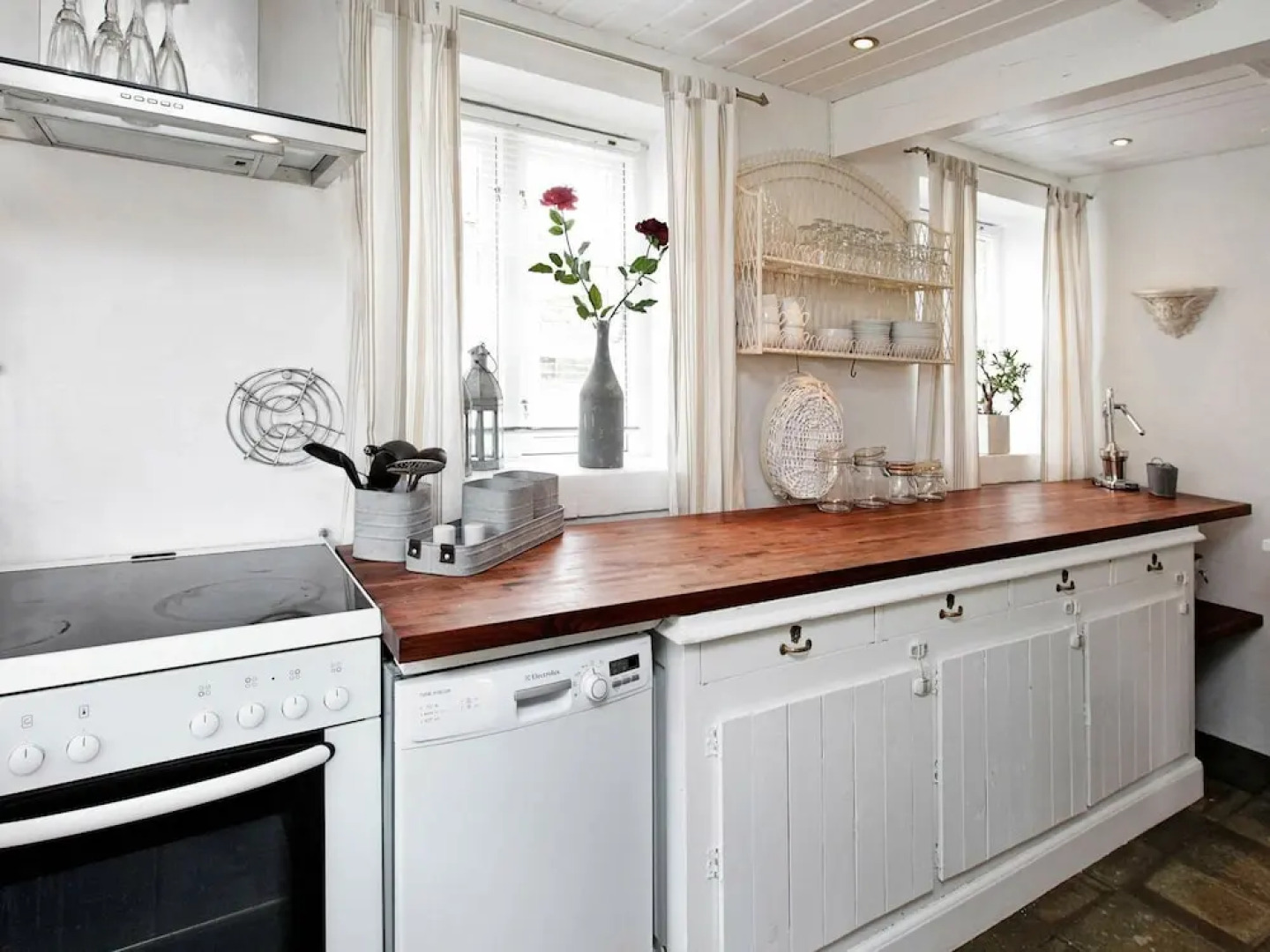 Lively Holiday Home in Juelsminde with Terrace