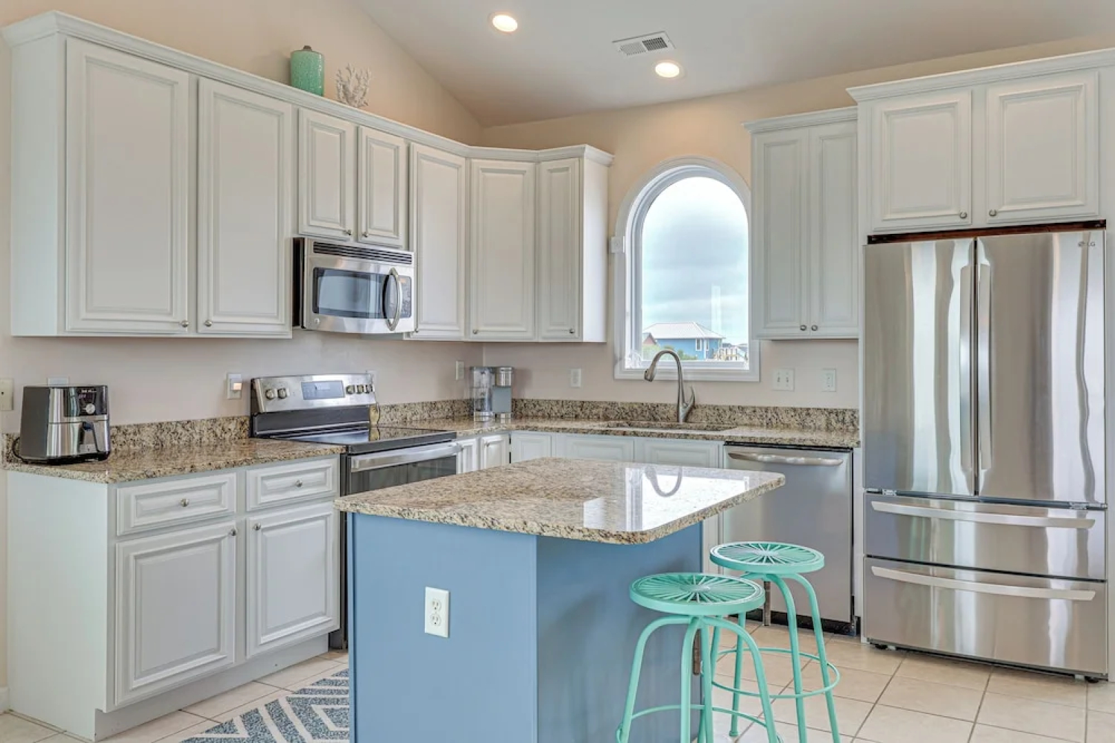 Walk to Surf City Beach: Ocean-view Home w/ Decks!