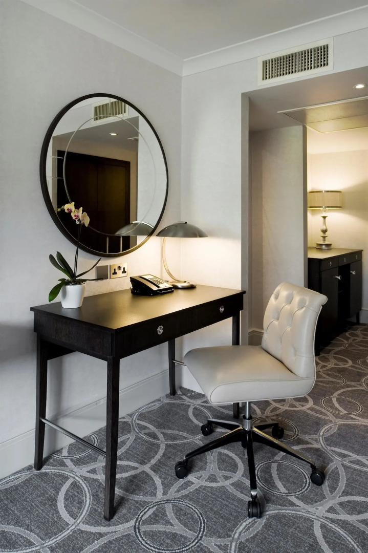 DoubleTree by Hilton St. Anne's Manor