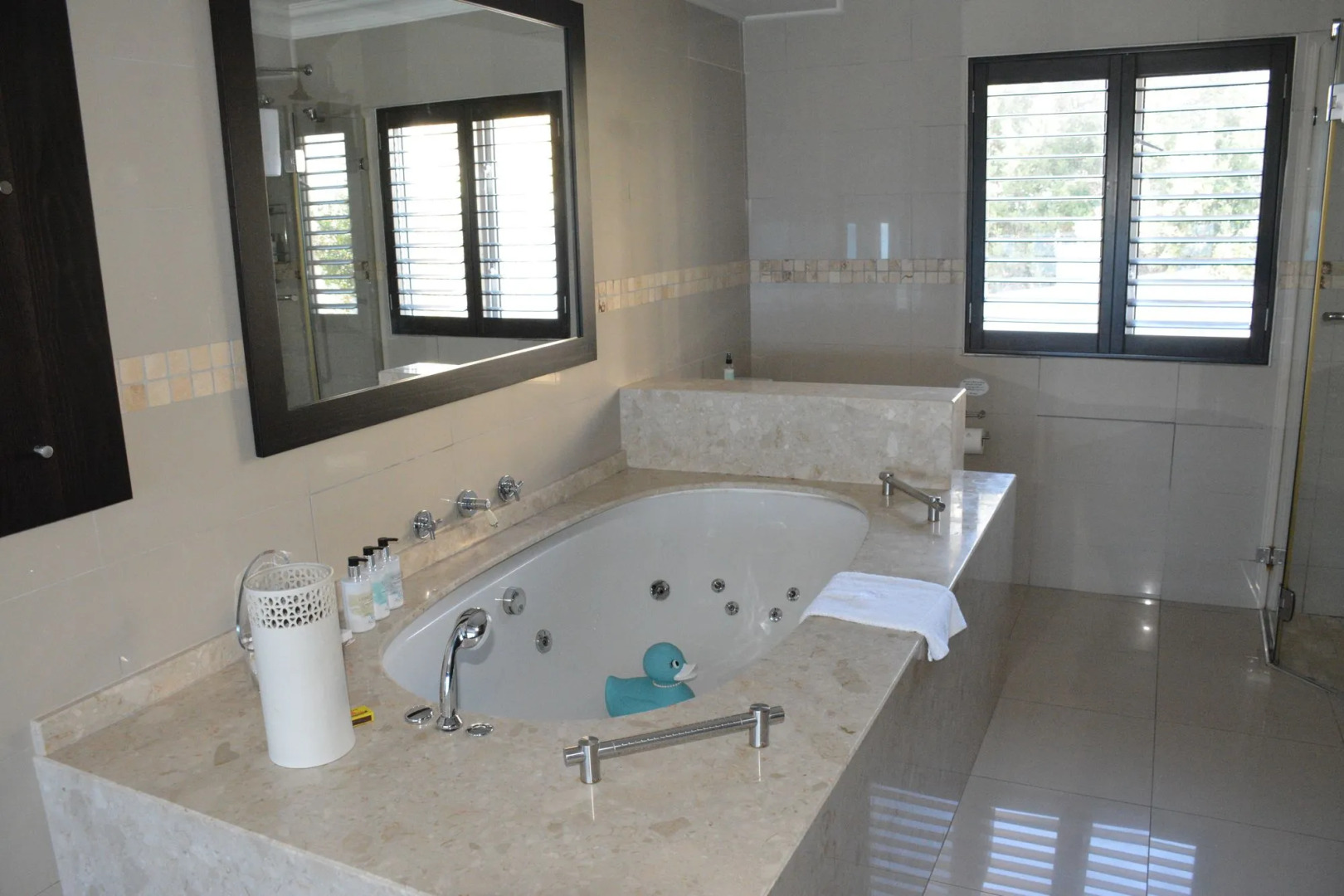 Head over Hills Luxury Retreat