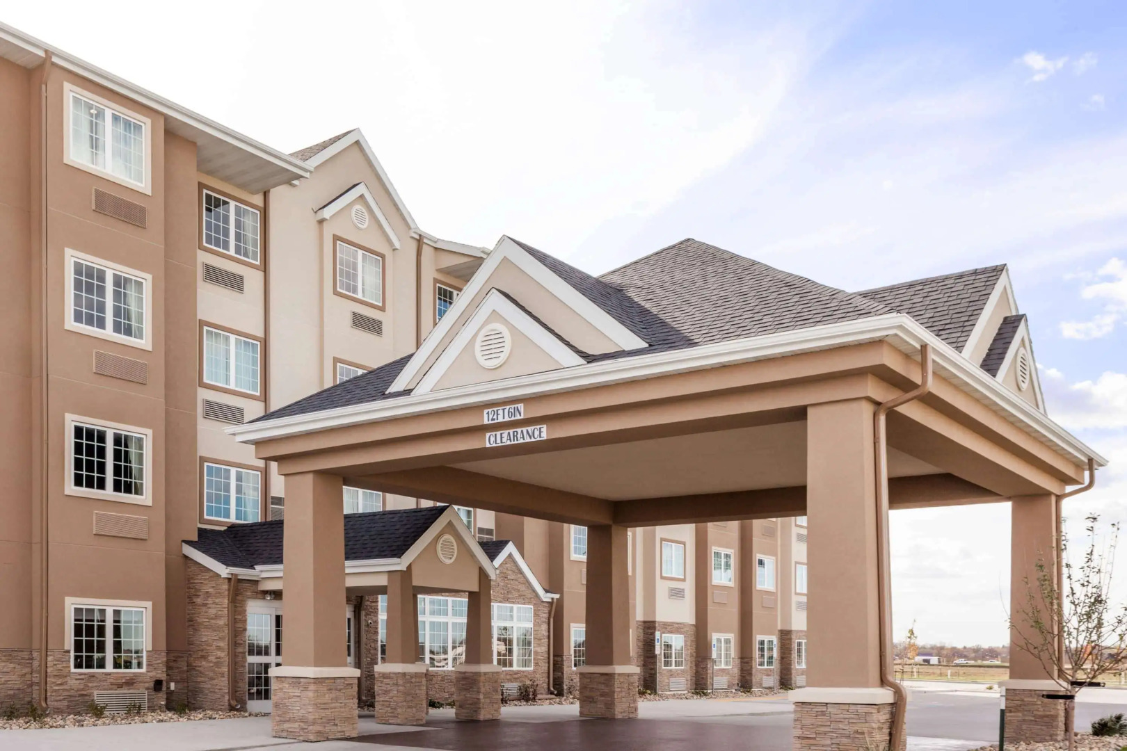 Microtel Inn & Suites by Wyndham West Fargo Medical Center