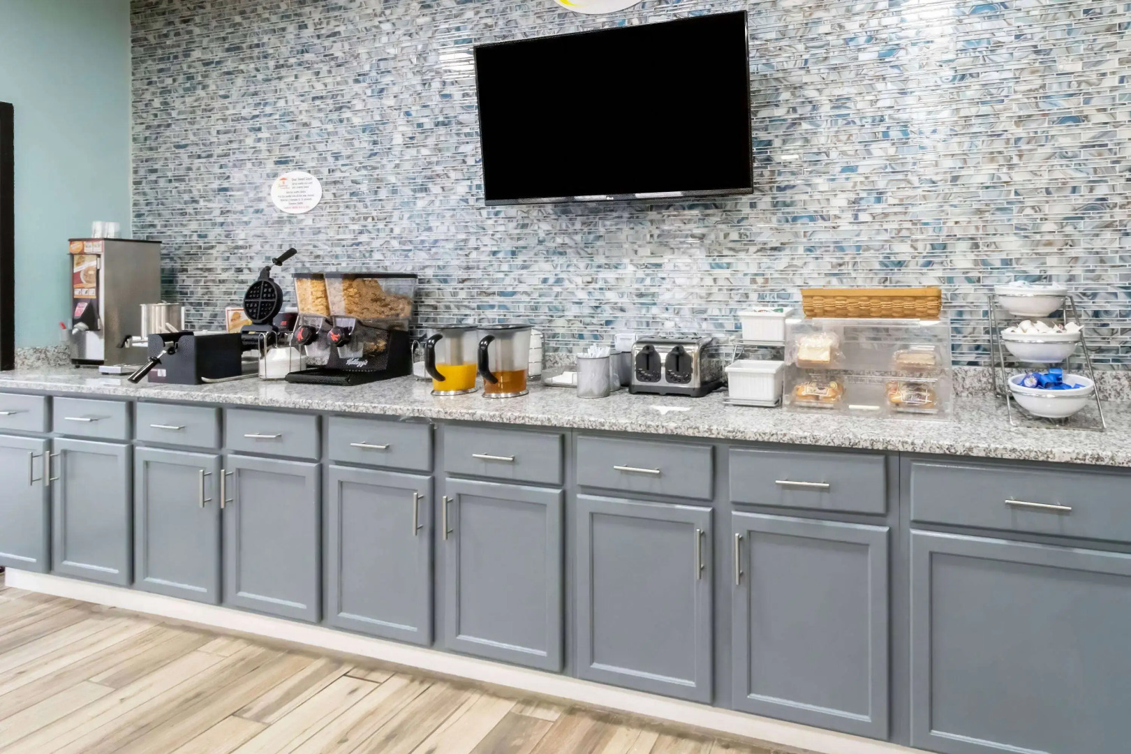 Super 8 by Wyndham Vandalia/Dayton International Airport