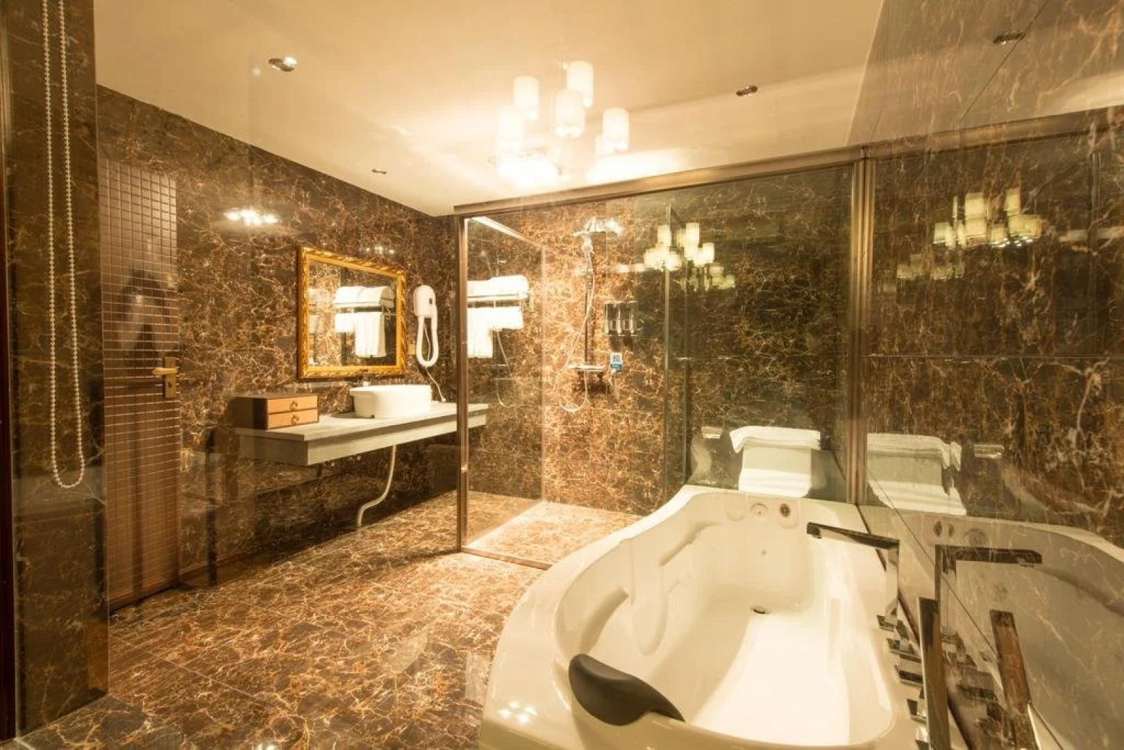 Lijiang Spring Autumn Resort