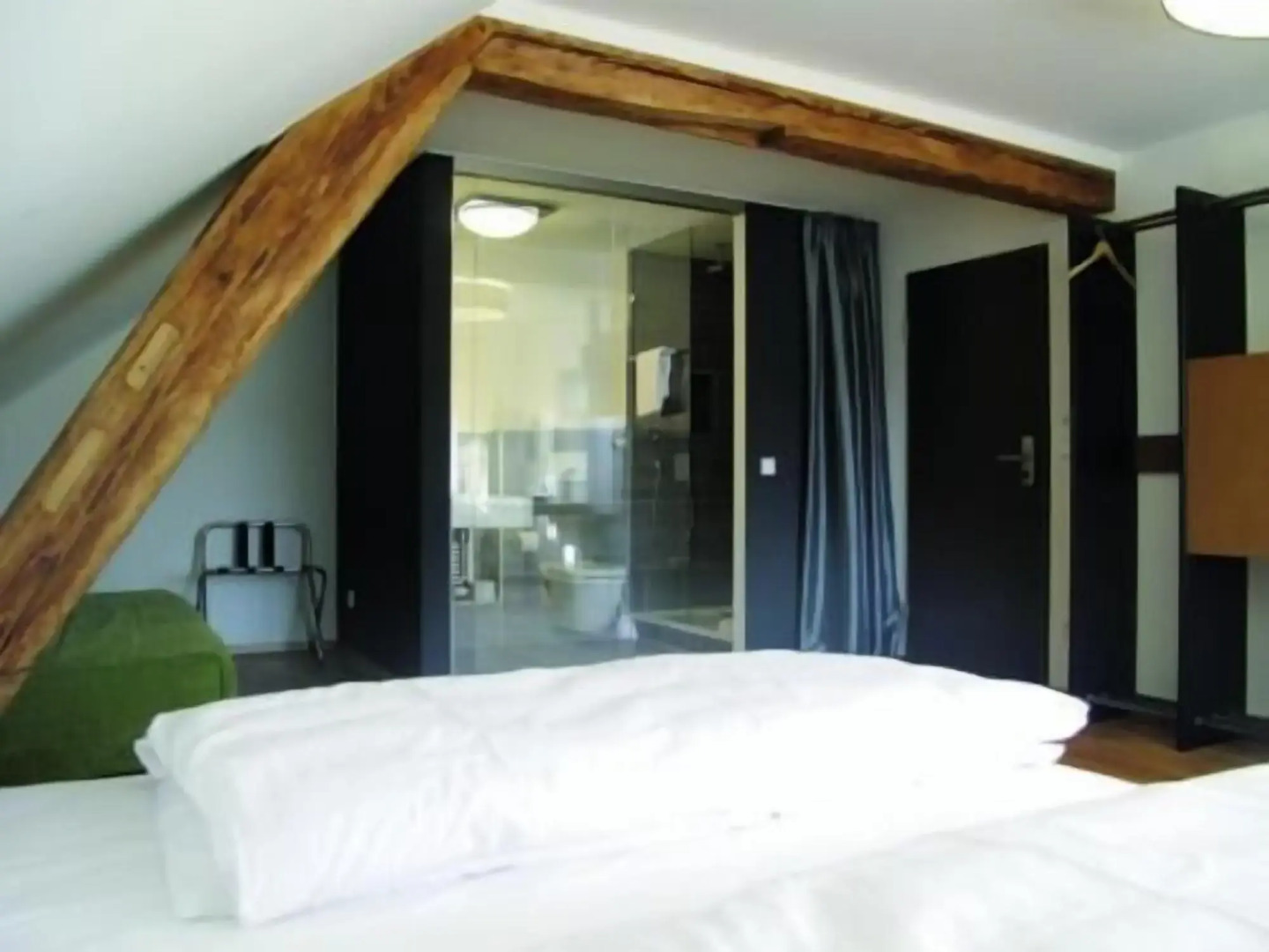 OX Hotel Café Bar Restaurant