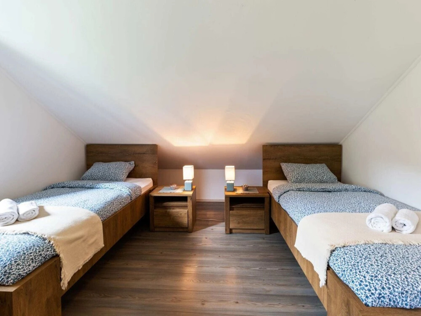 Cosy Apartment in Oto?ac With Balcony